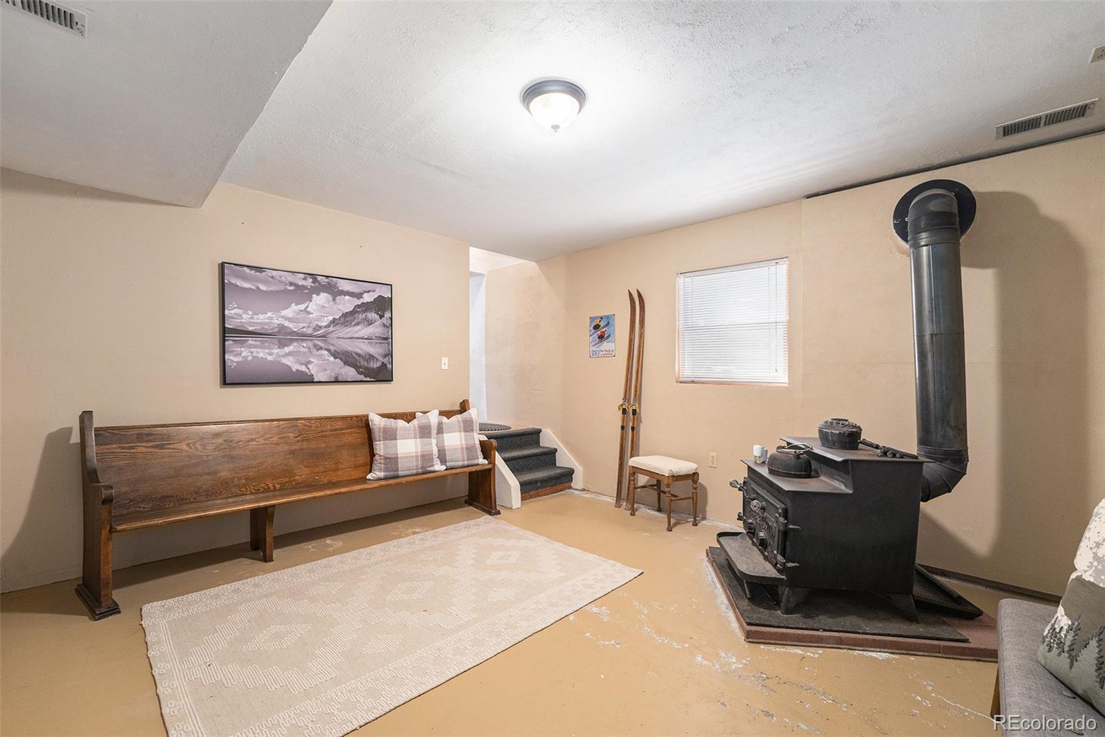 98 Evergreen Lane