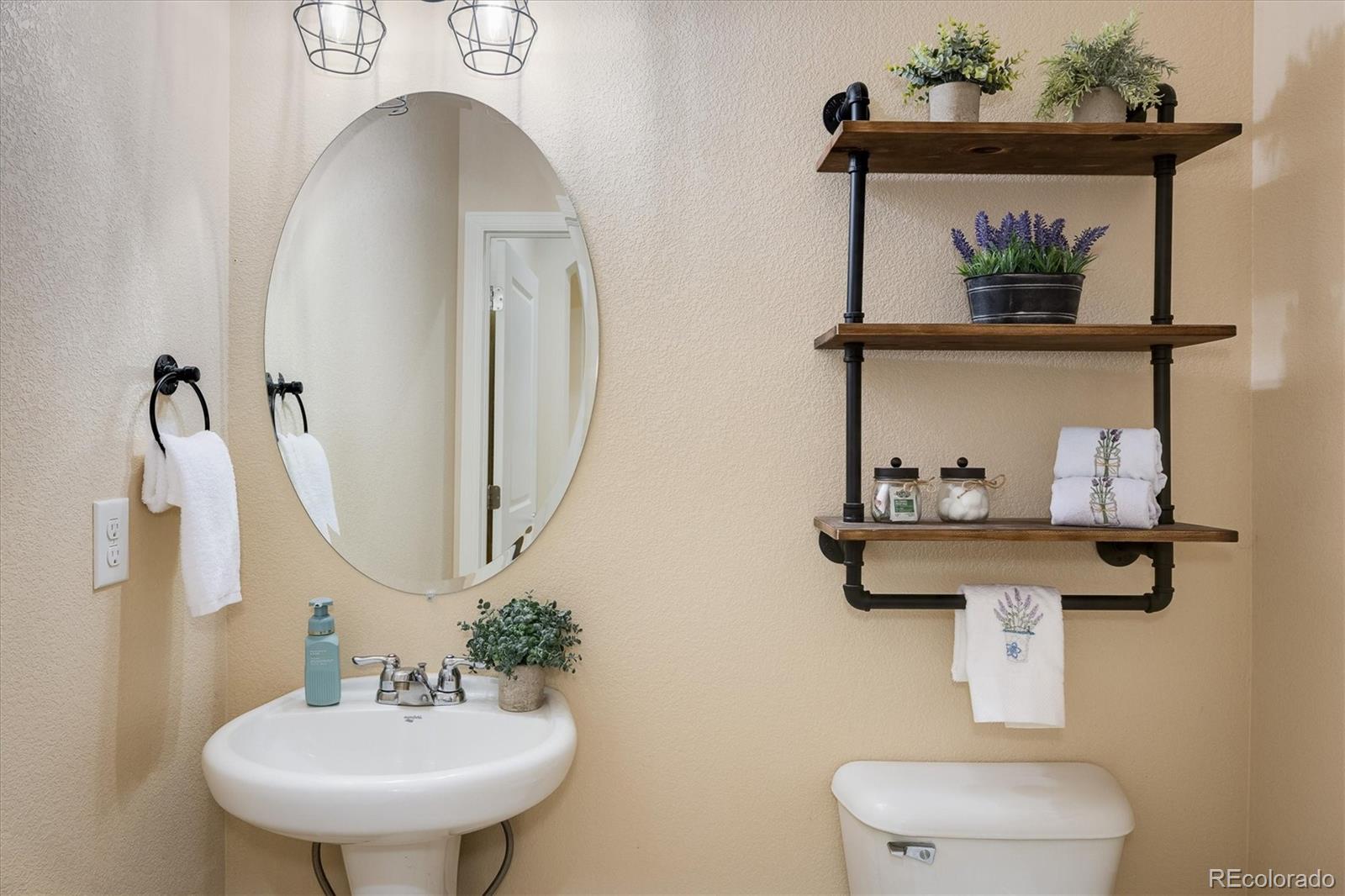 15233 W 65th Avenue Unit: F