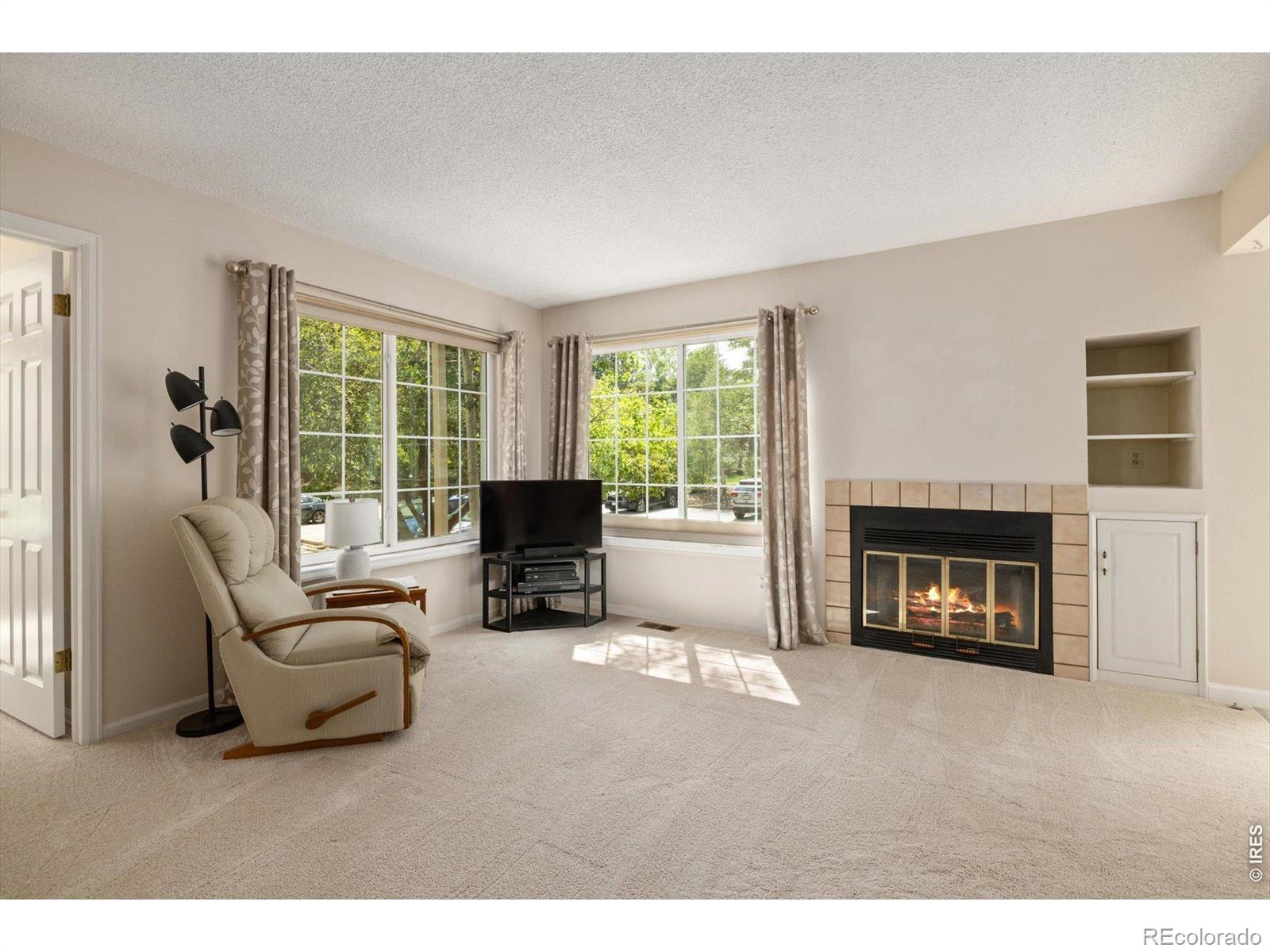 6054 Gunbarrel Avenue Unit: A