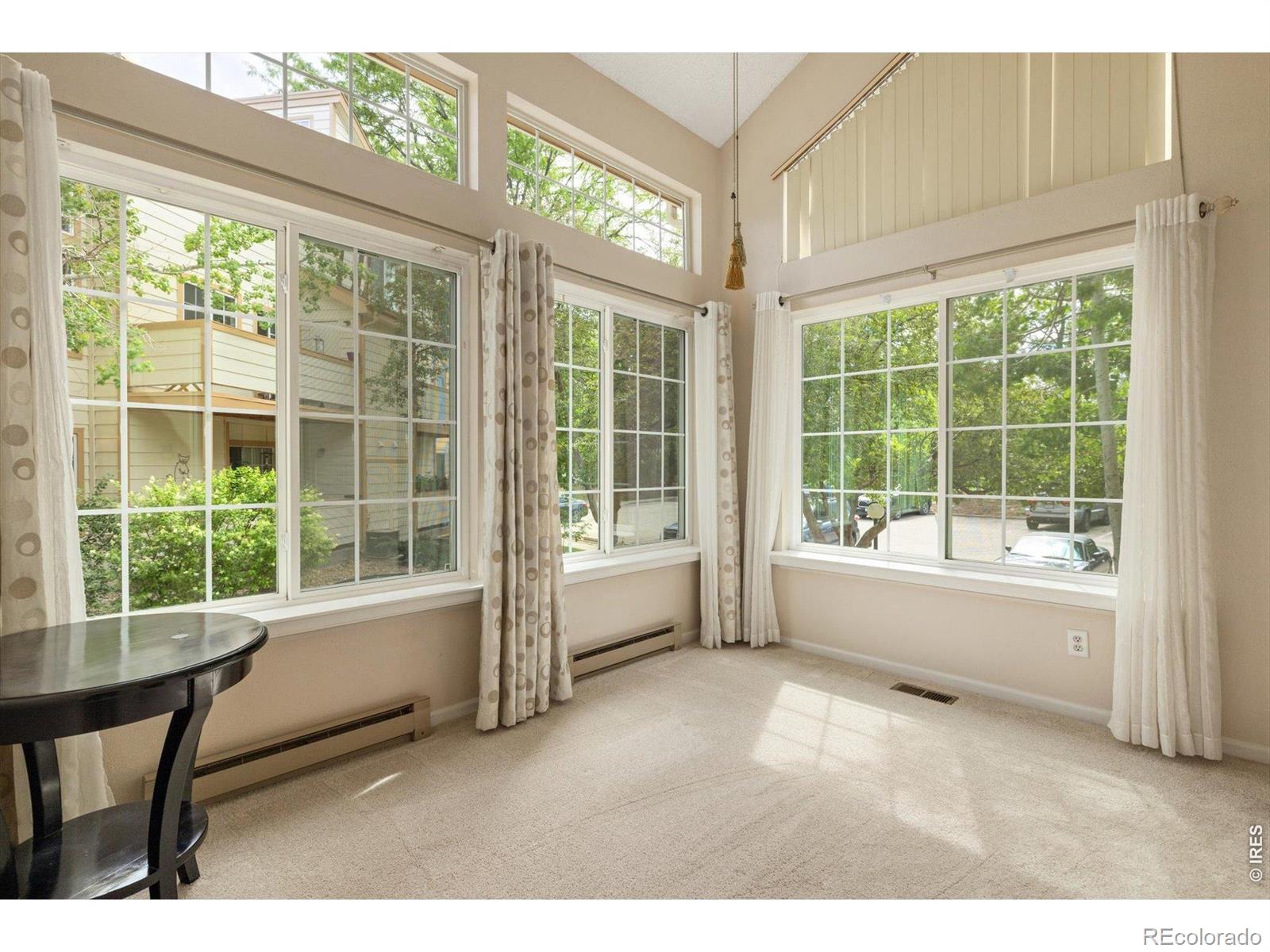 6054 Gunbarrel Avenue Unit: A