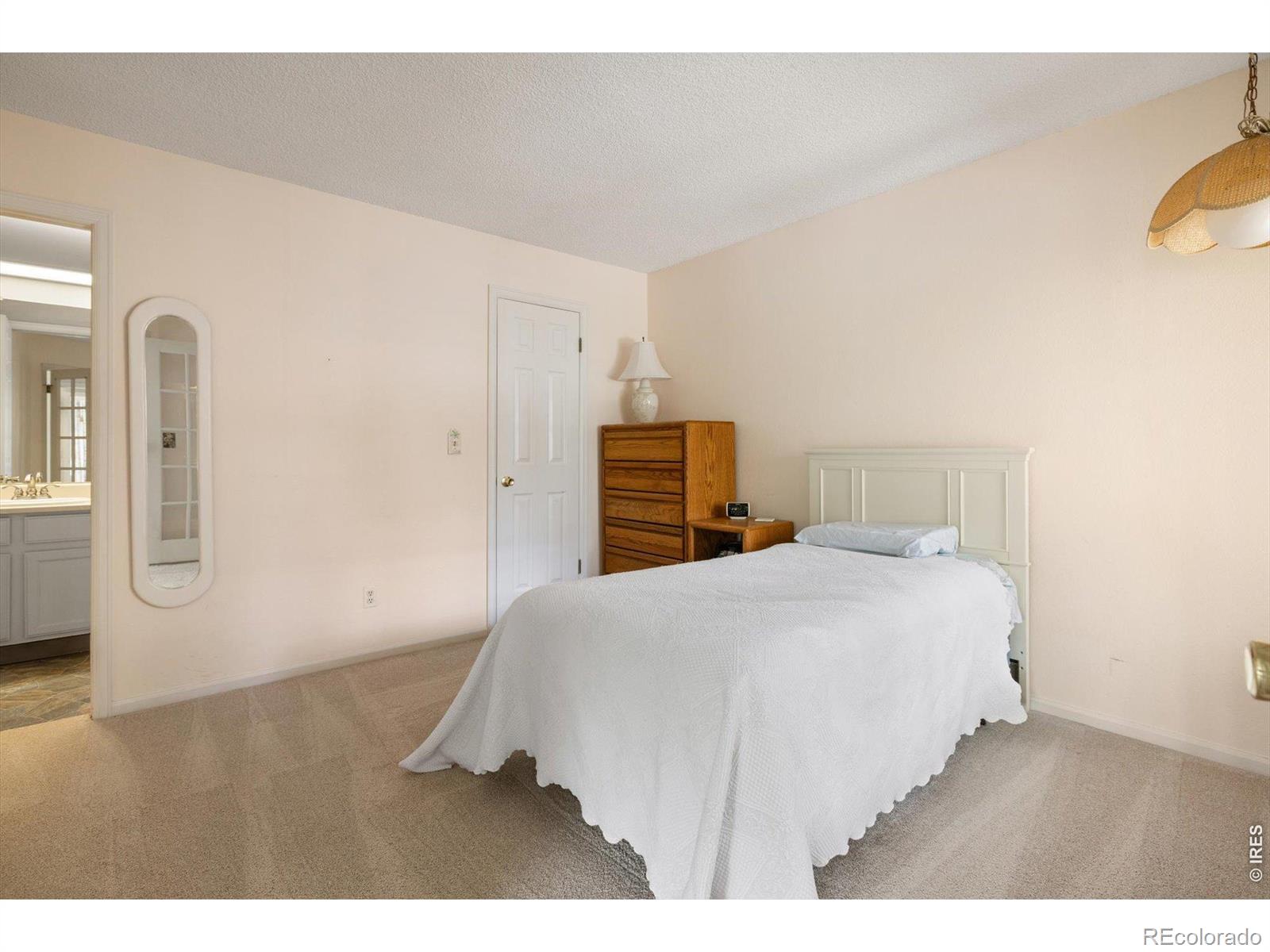 6054 Gunbarrel Avenue Unit: A