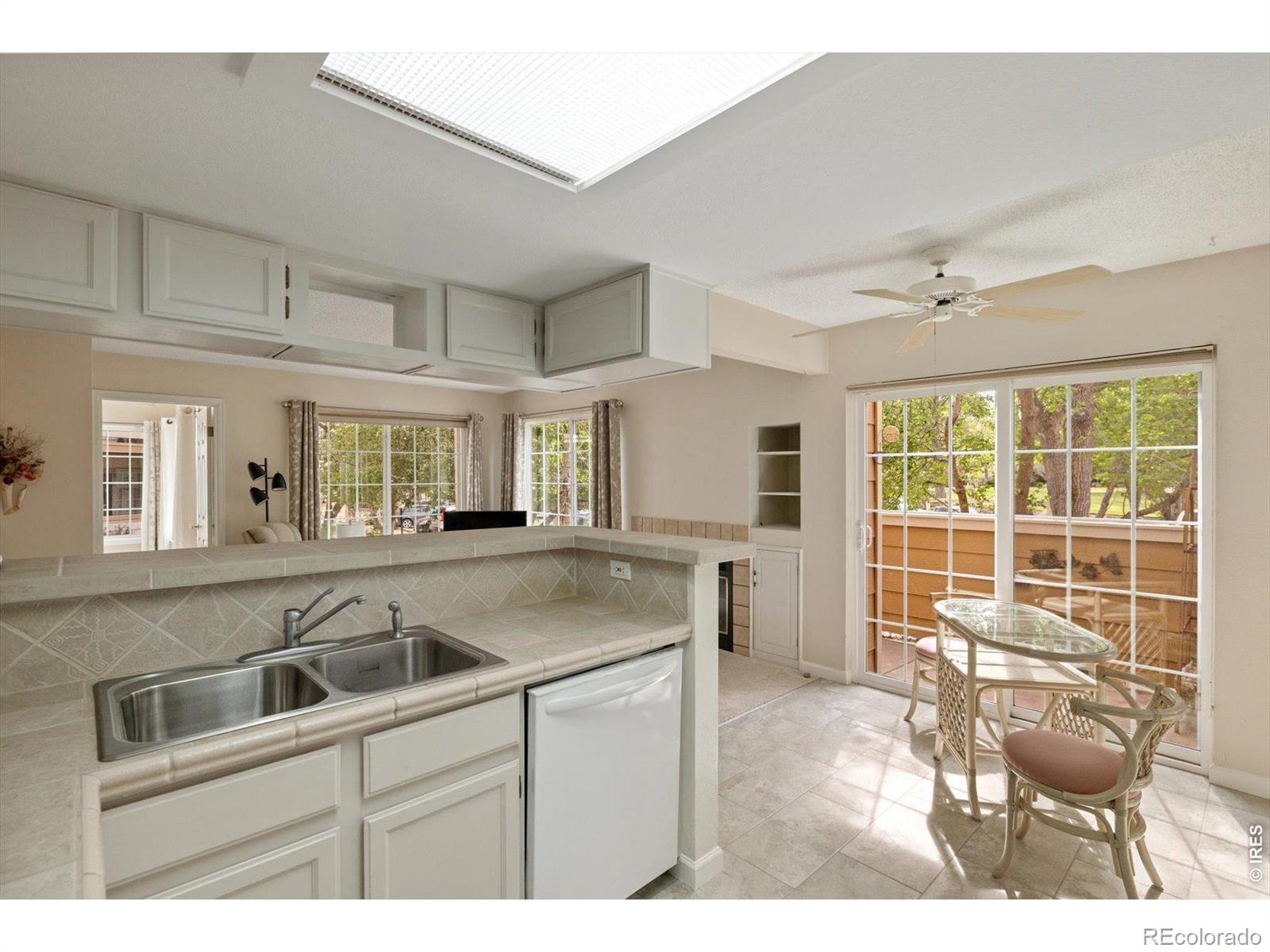 6054 Gunbarrel Avenue Unit: A