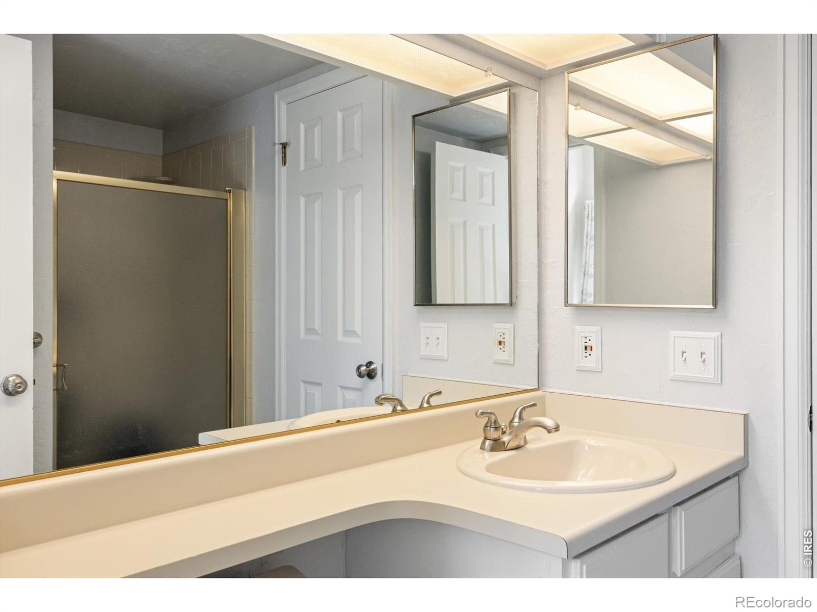 6054 Gunbarrel Avenue Unit: A