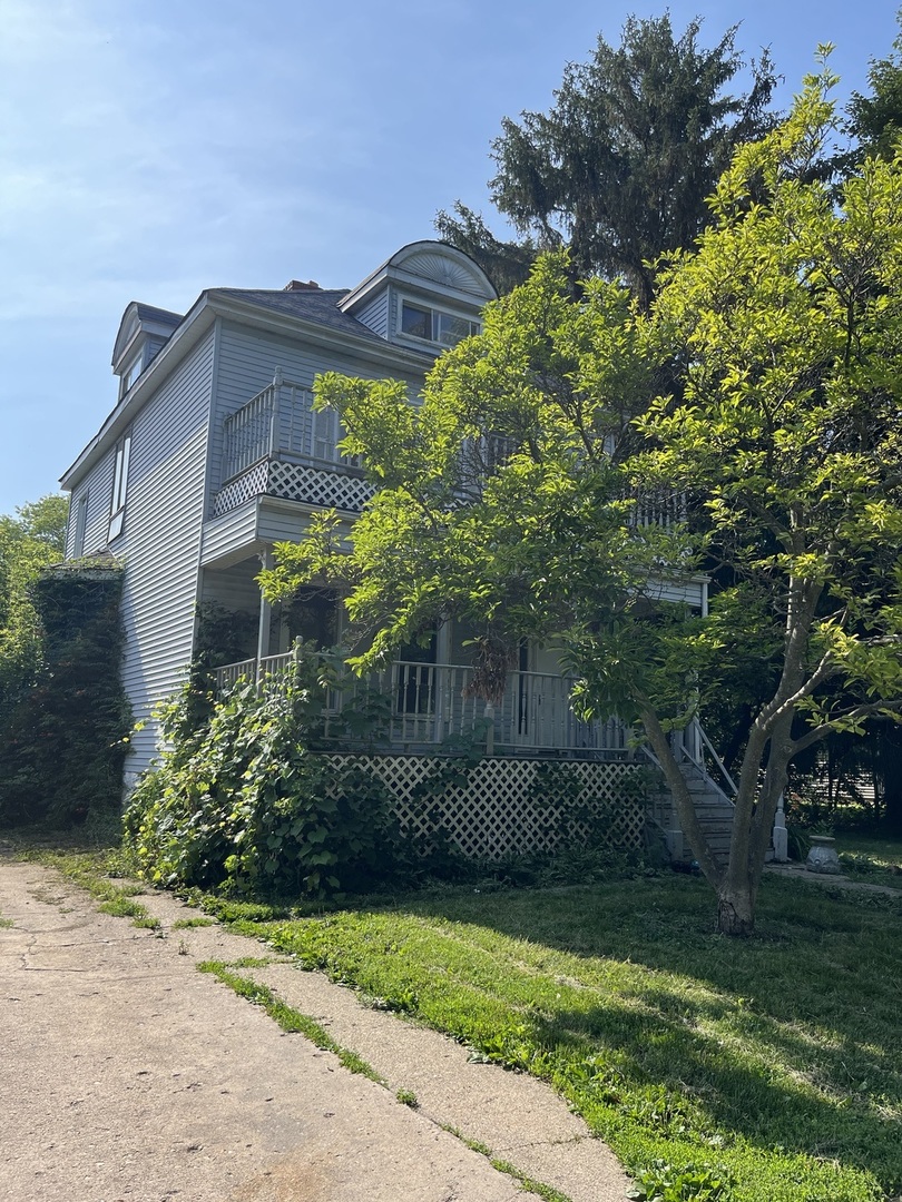 3116 Ezra Avenue