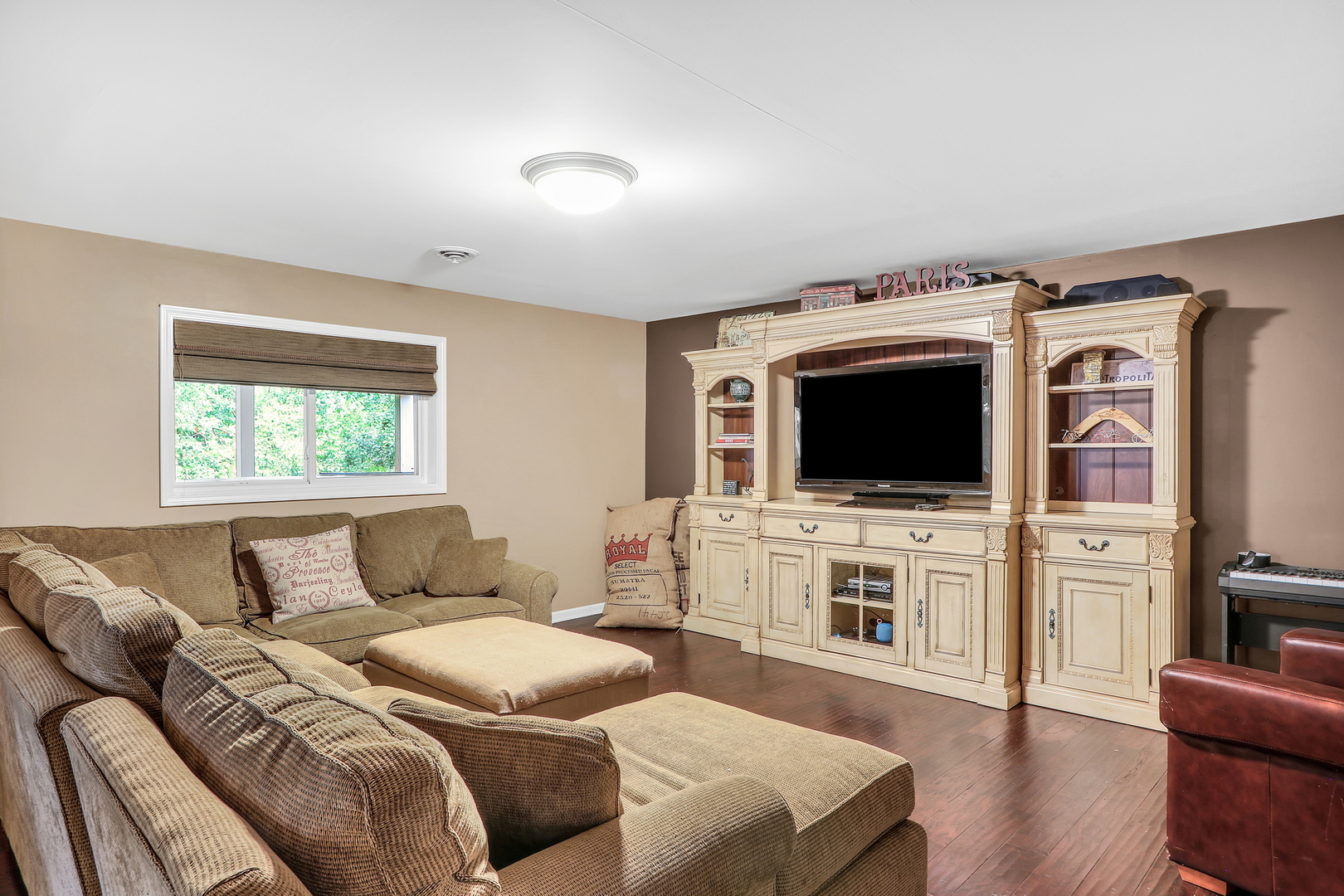 7722 Cascade Way