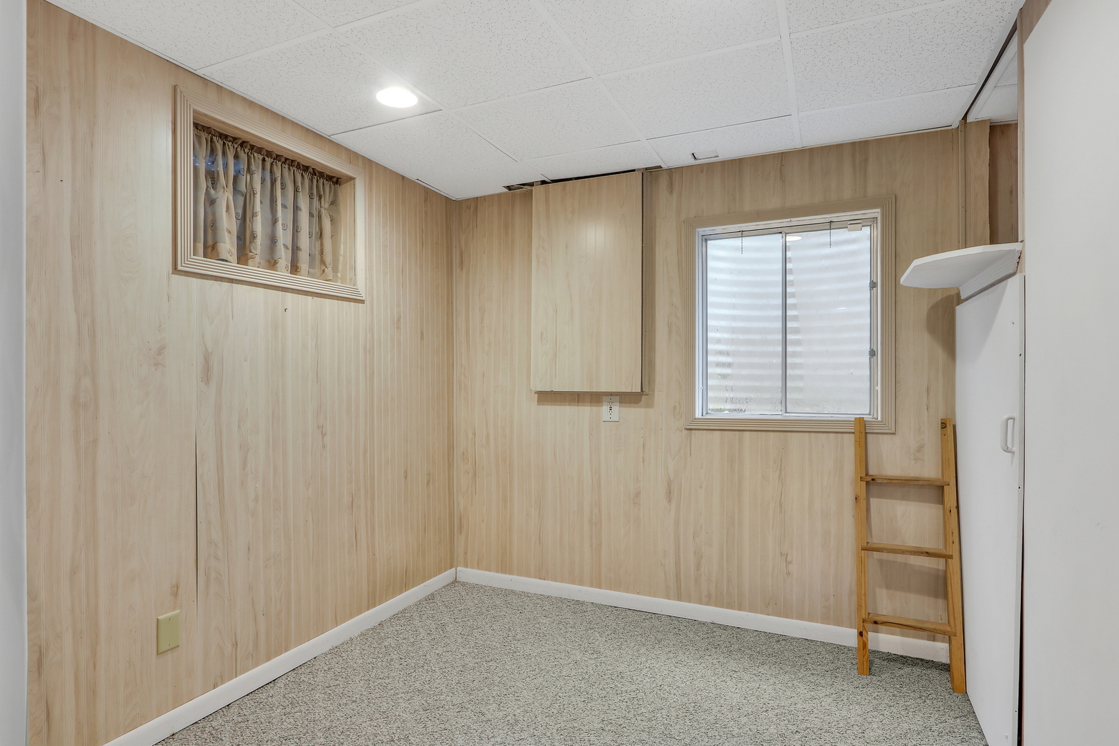 4292 Crabtree Court