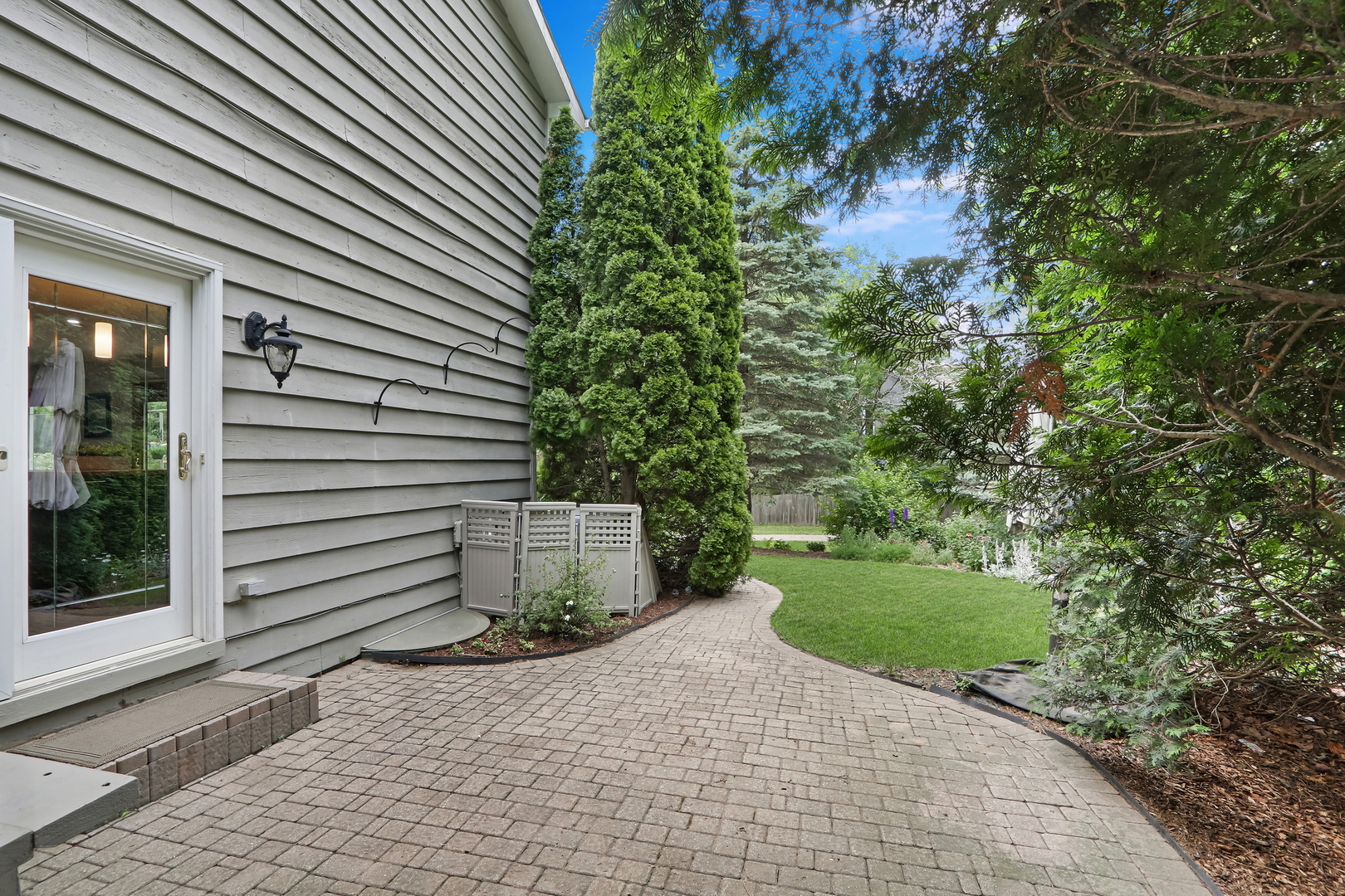 4292 Crabtree Court