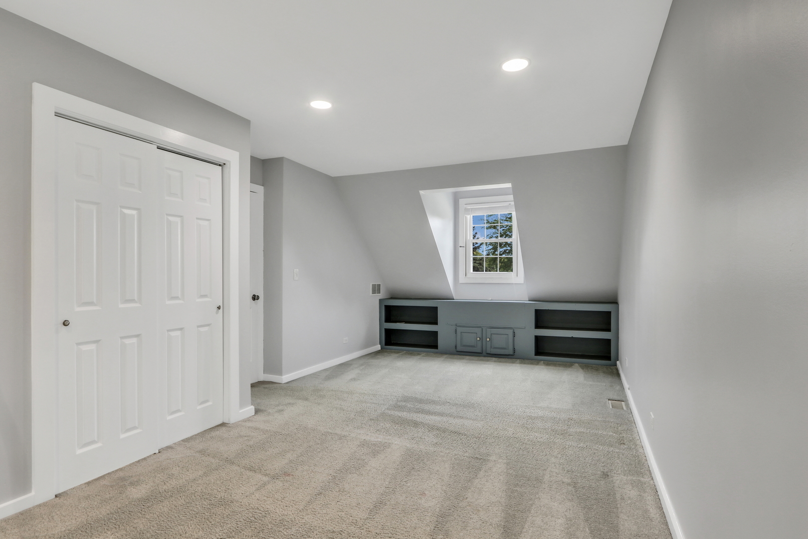 14 Sextant Drive