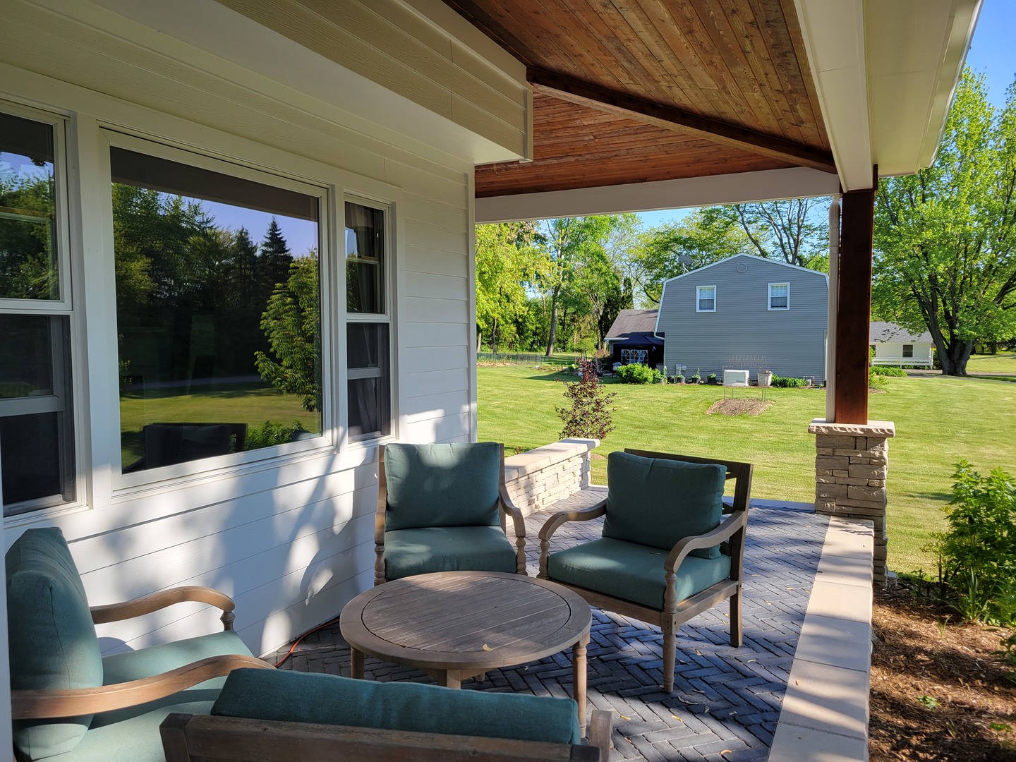 2238 Hanlon Road
