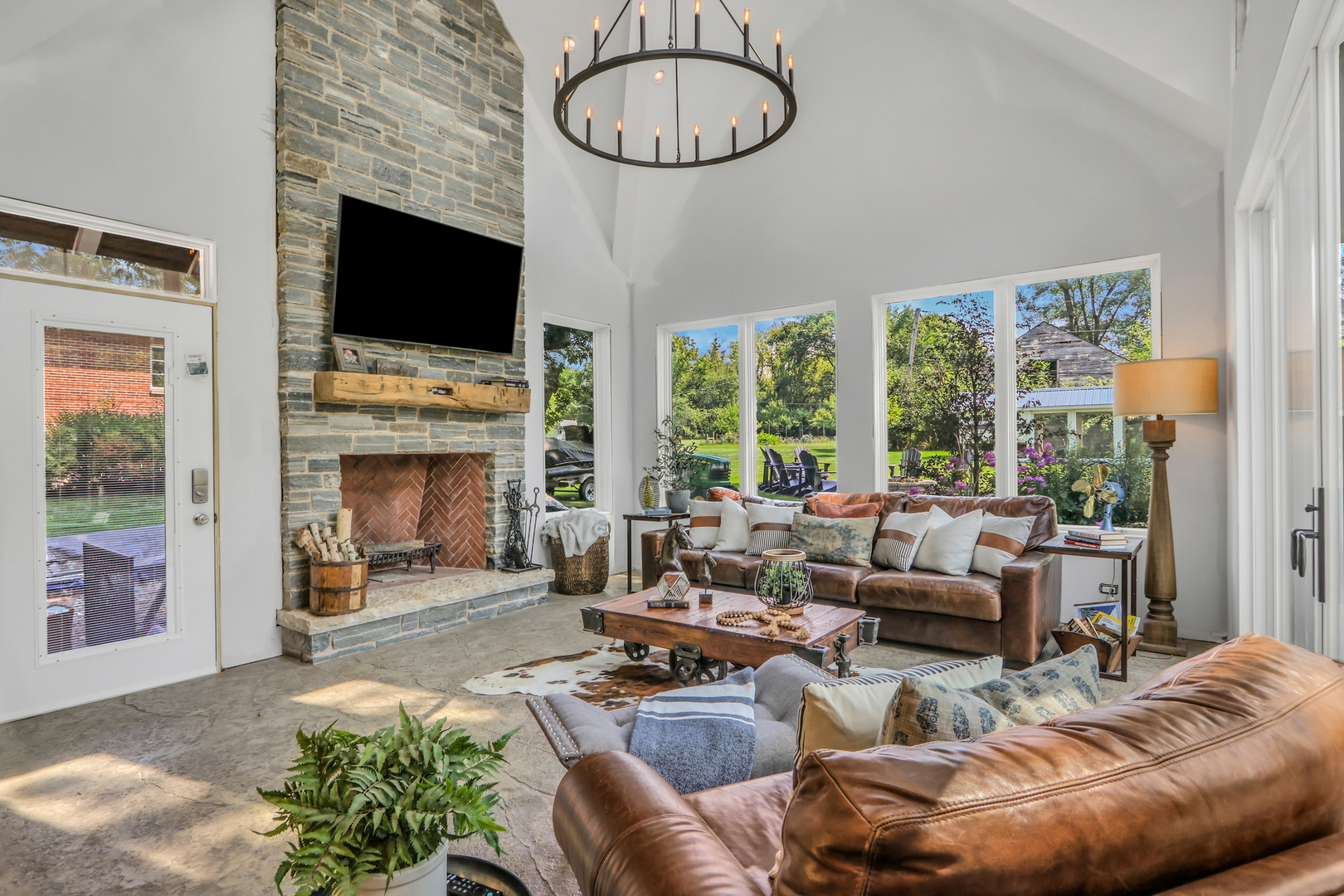 2238 Hanlon Road