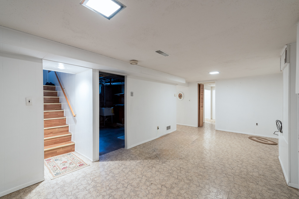 2410 Chinook Road