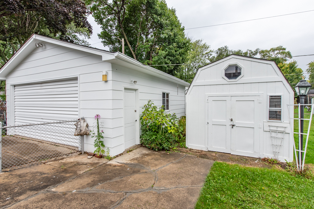 2410 Chinook Road
