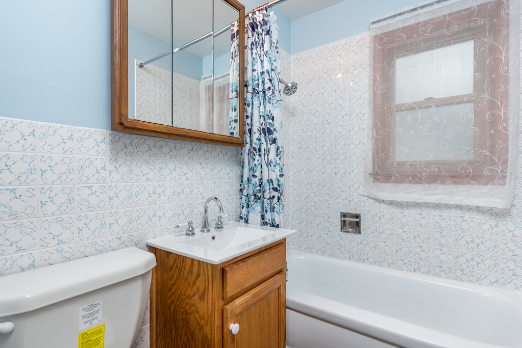 2410 Chinook Road
