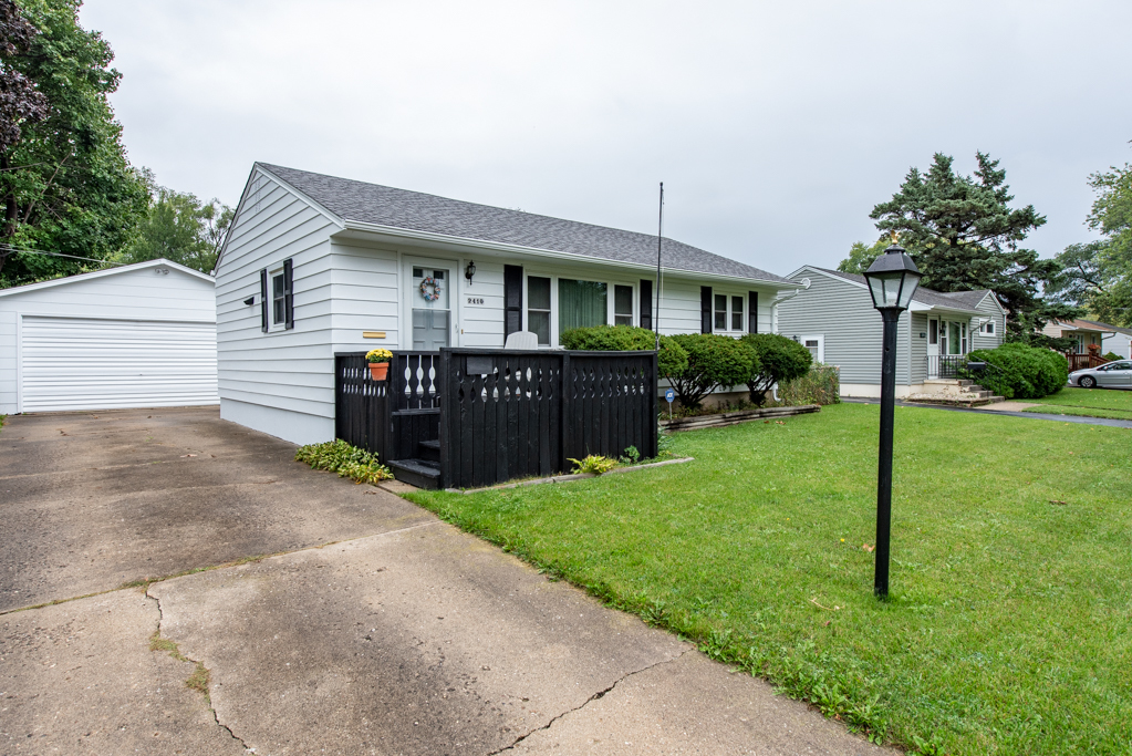 2410 Chinook Road