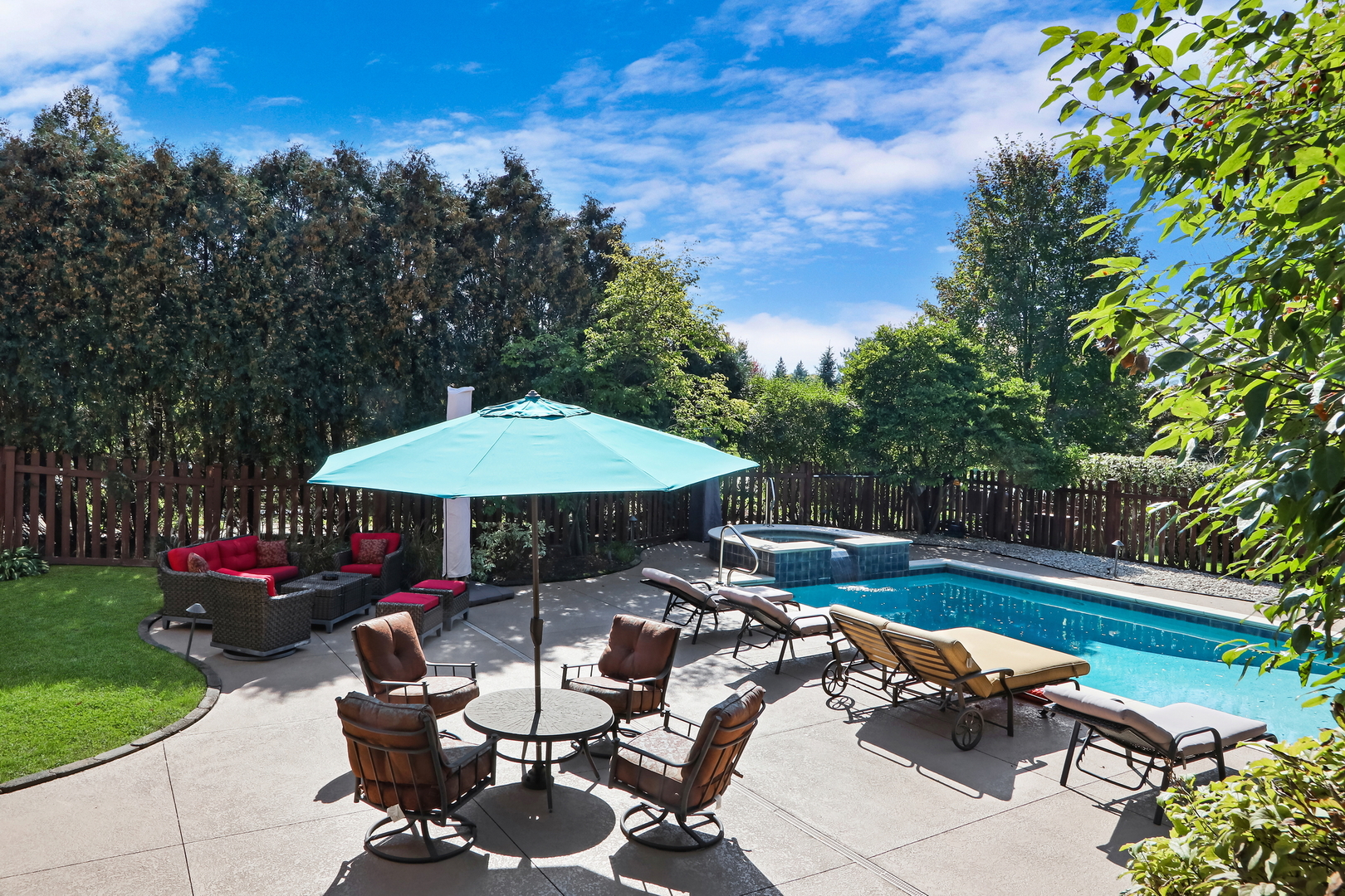 5511 Hilltop Lane