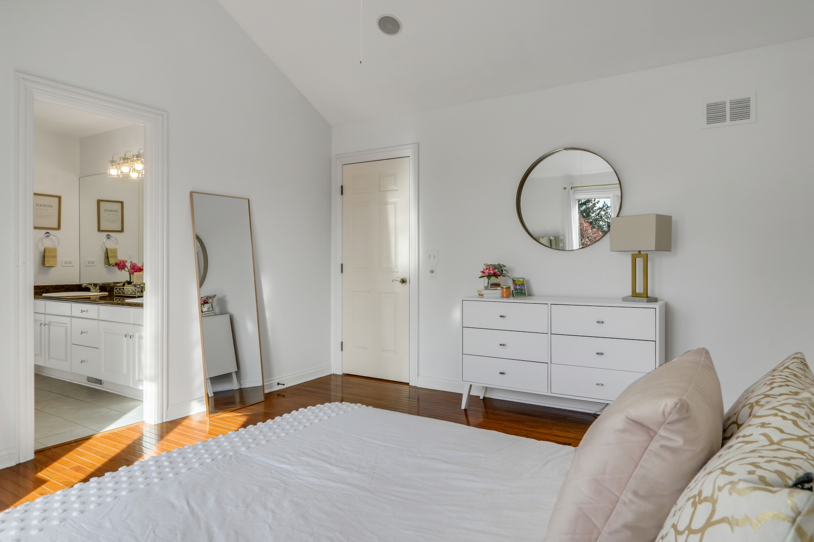 5511 Hilltop Lane