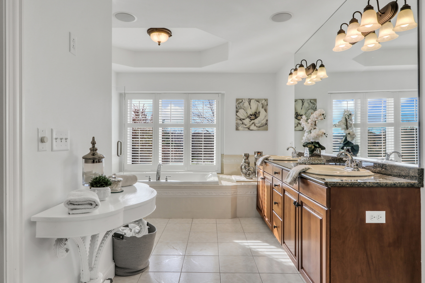 5511 Hilltop Lane