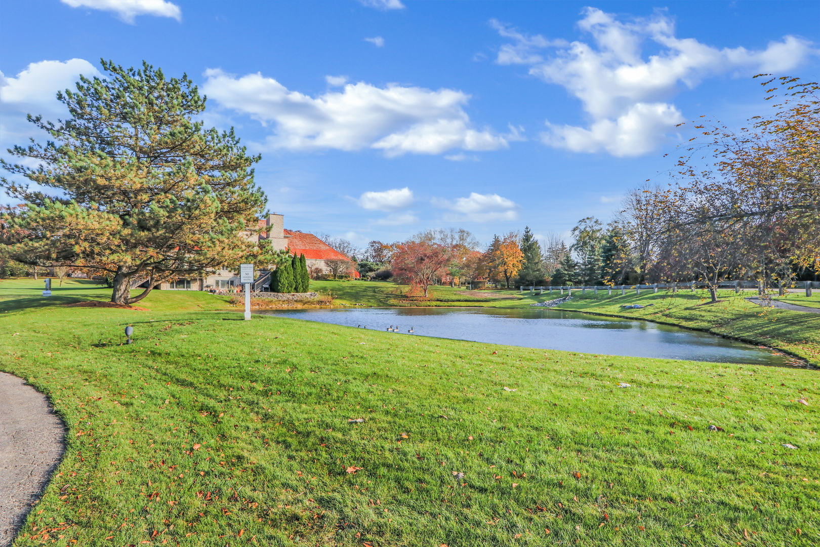 5511 Hilltop Lane