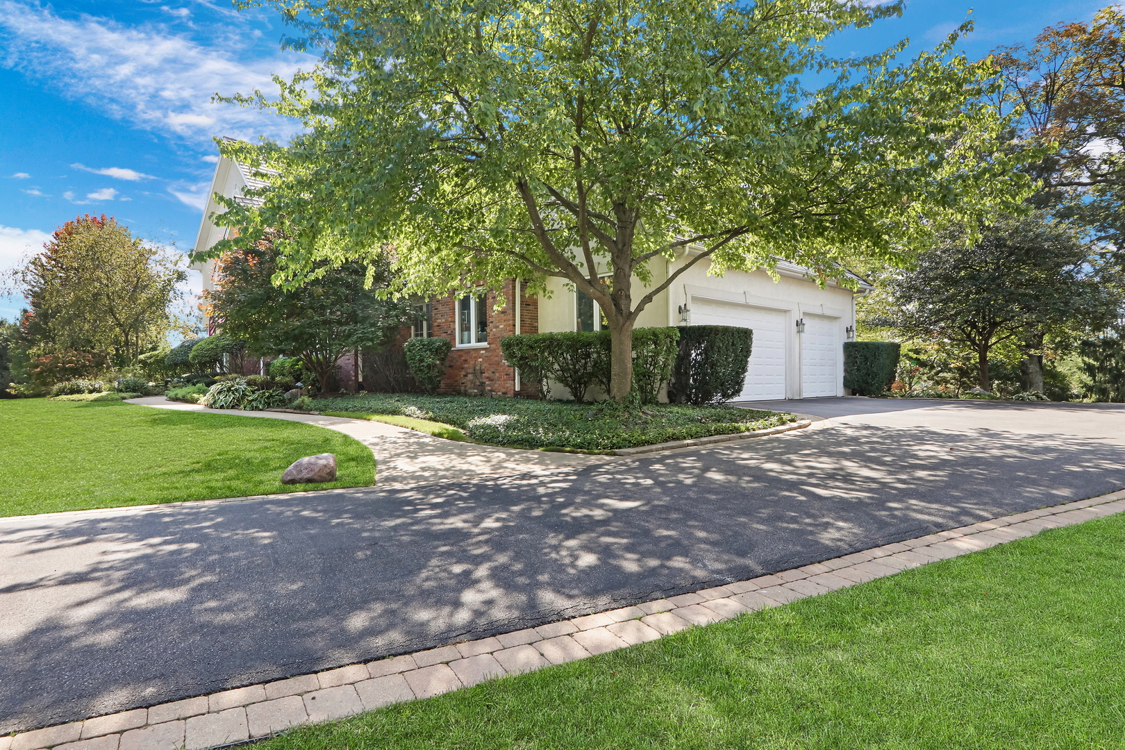 5511 Hilltop Lane