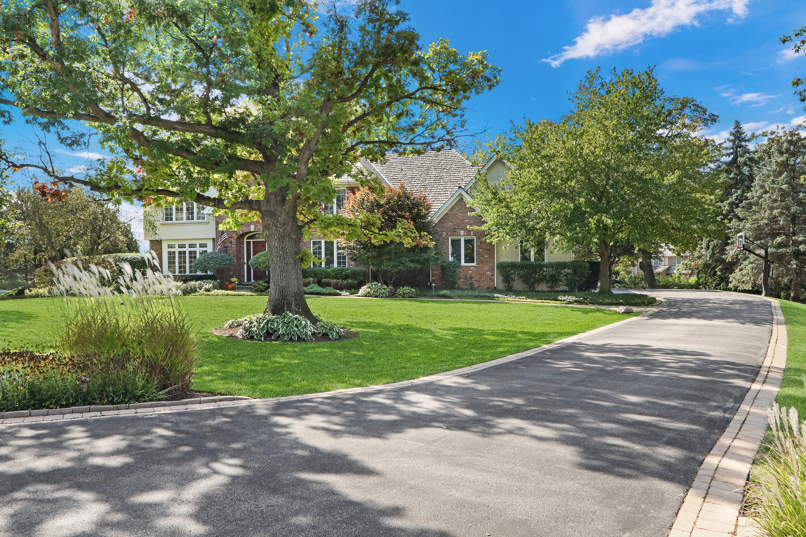 5511 Hilltop Lane