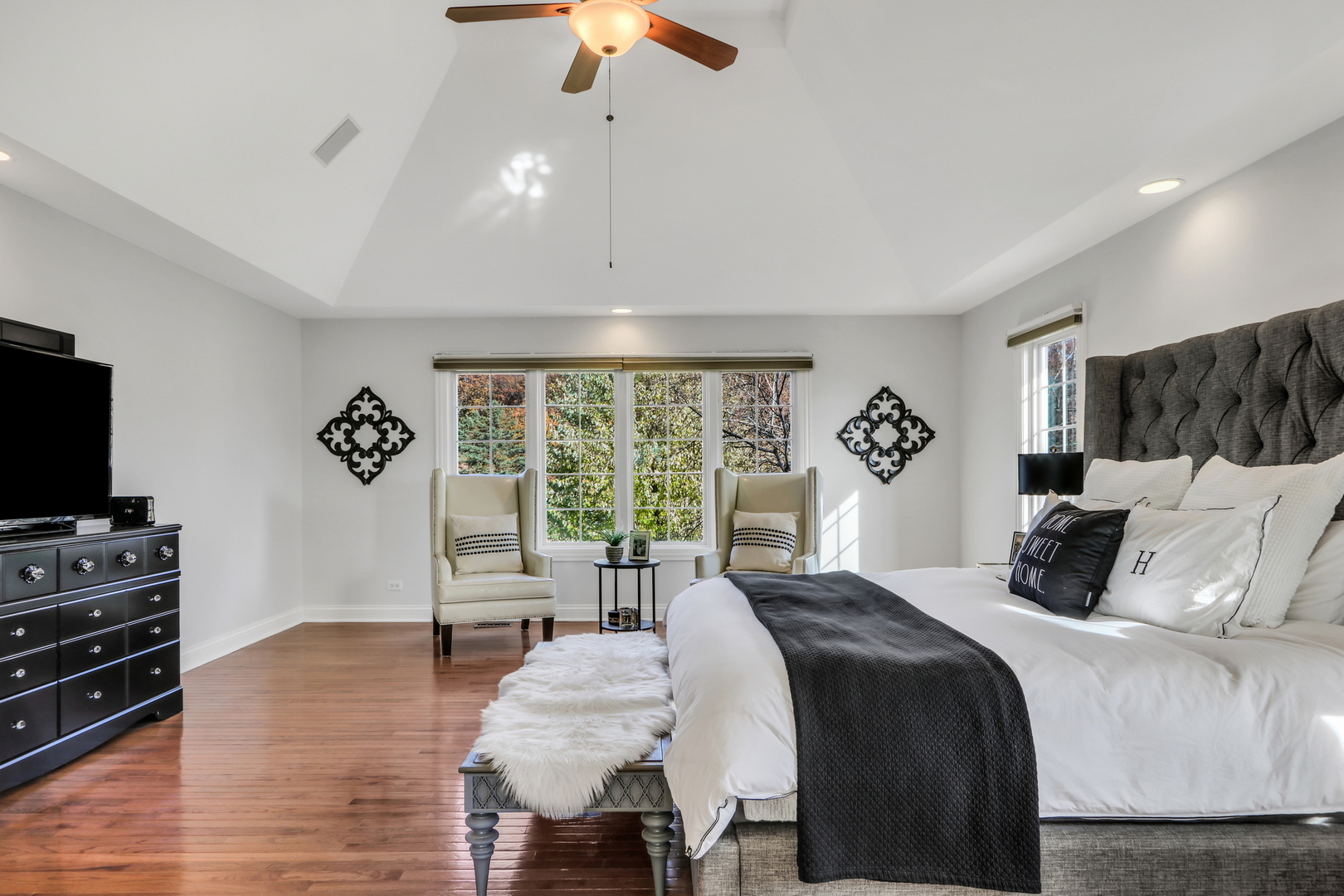 5511 Hilltop Lane