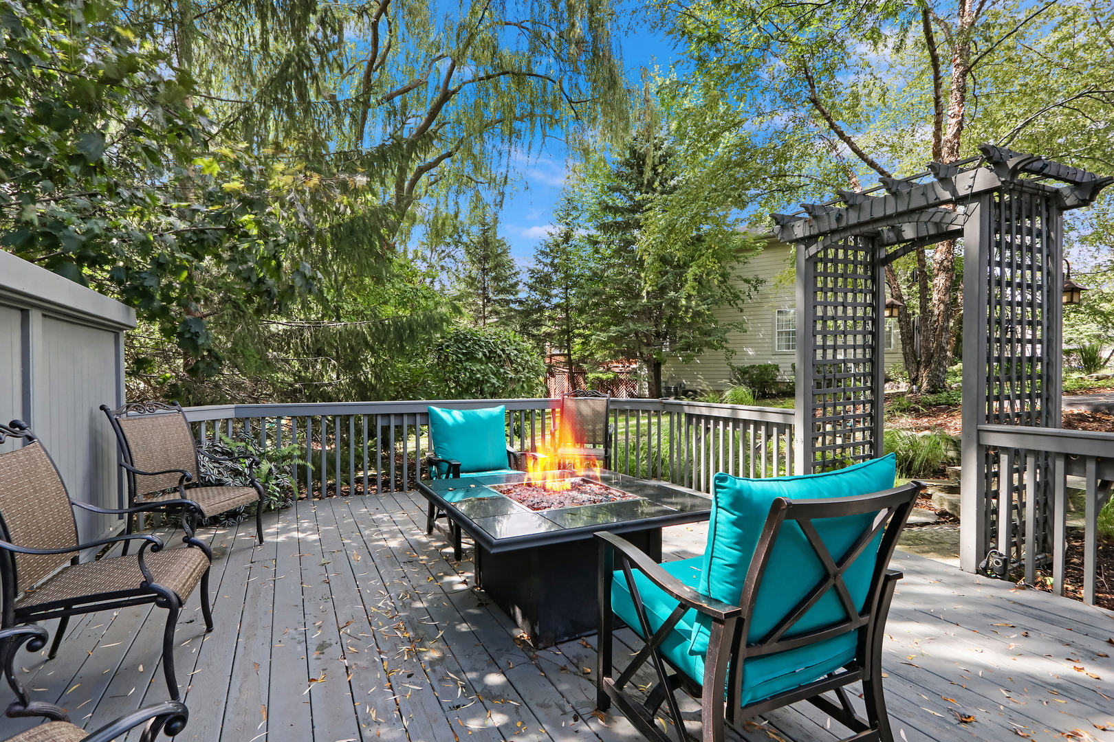 13827 W Trail Drive