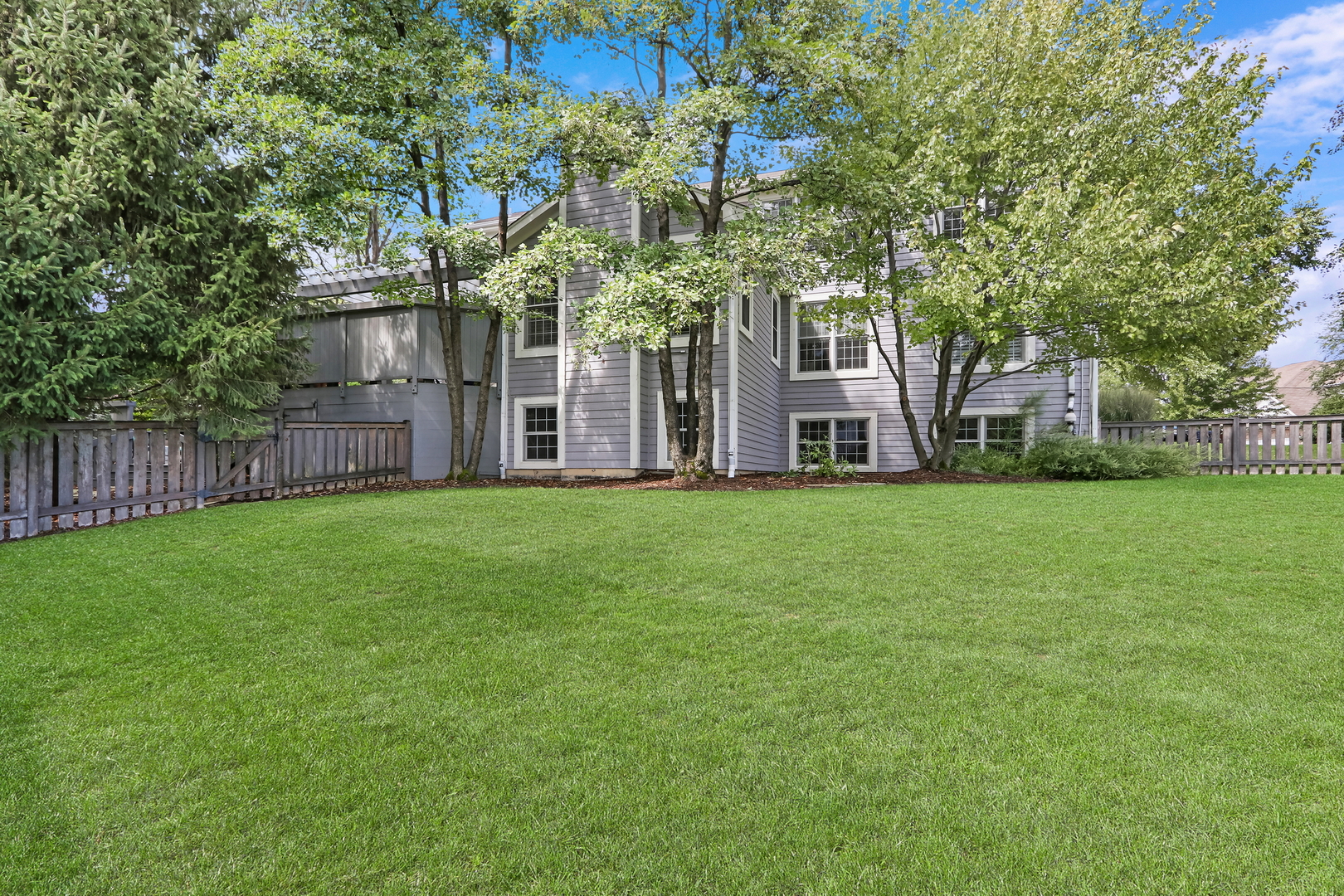 13827 W Trail Drive
