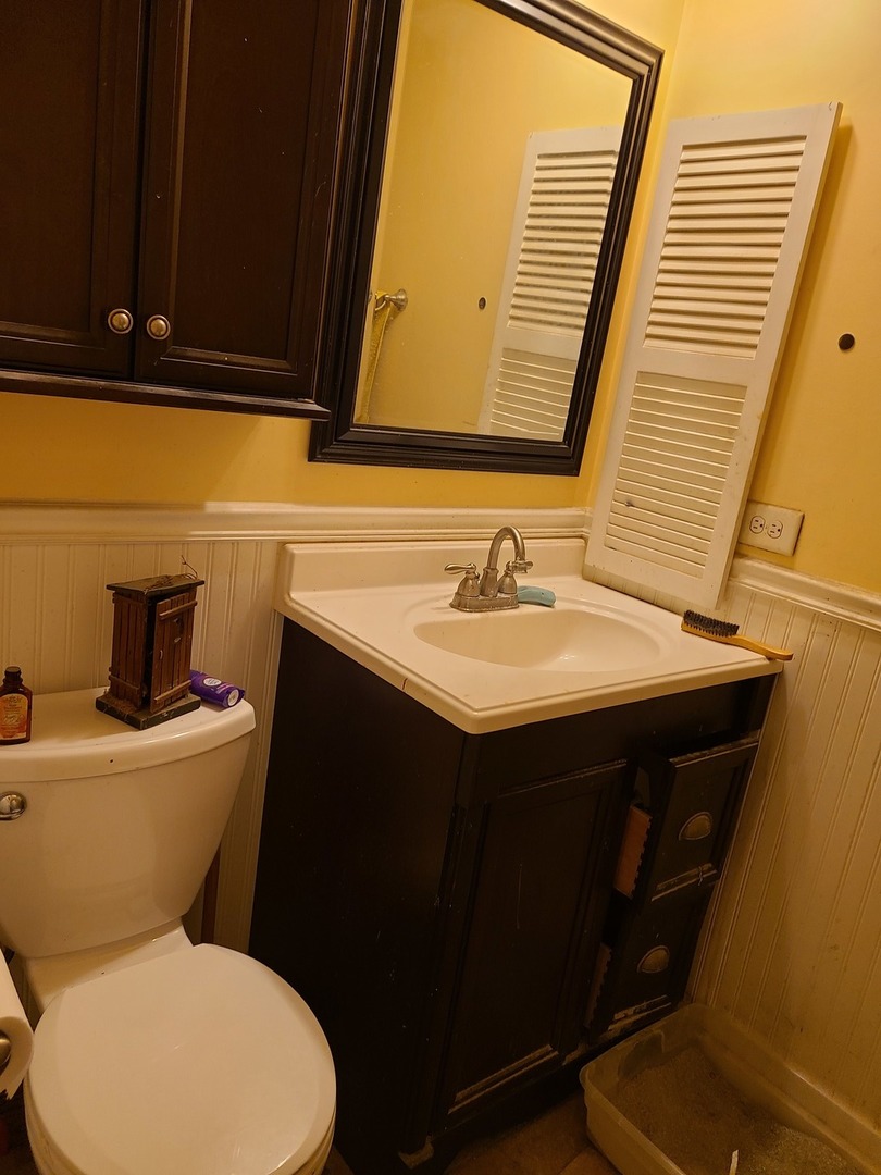 850 Wellington Avenue Unit: 111