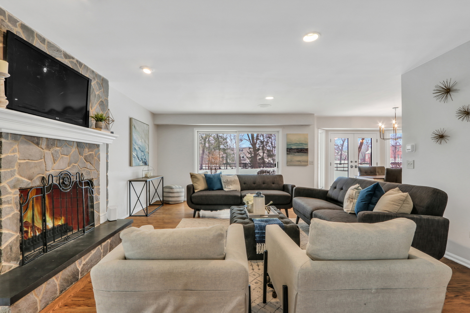 5660 River Park Drive