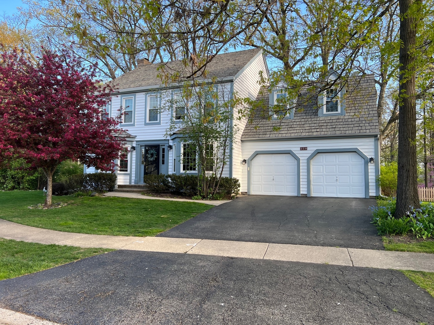 310 Concord Square