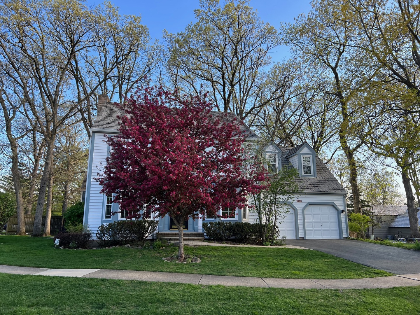310 Concord Square