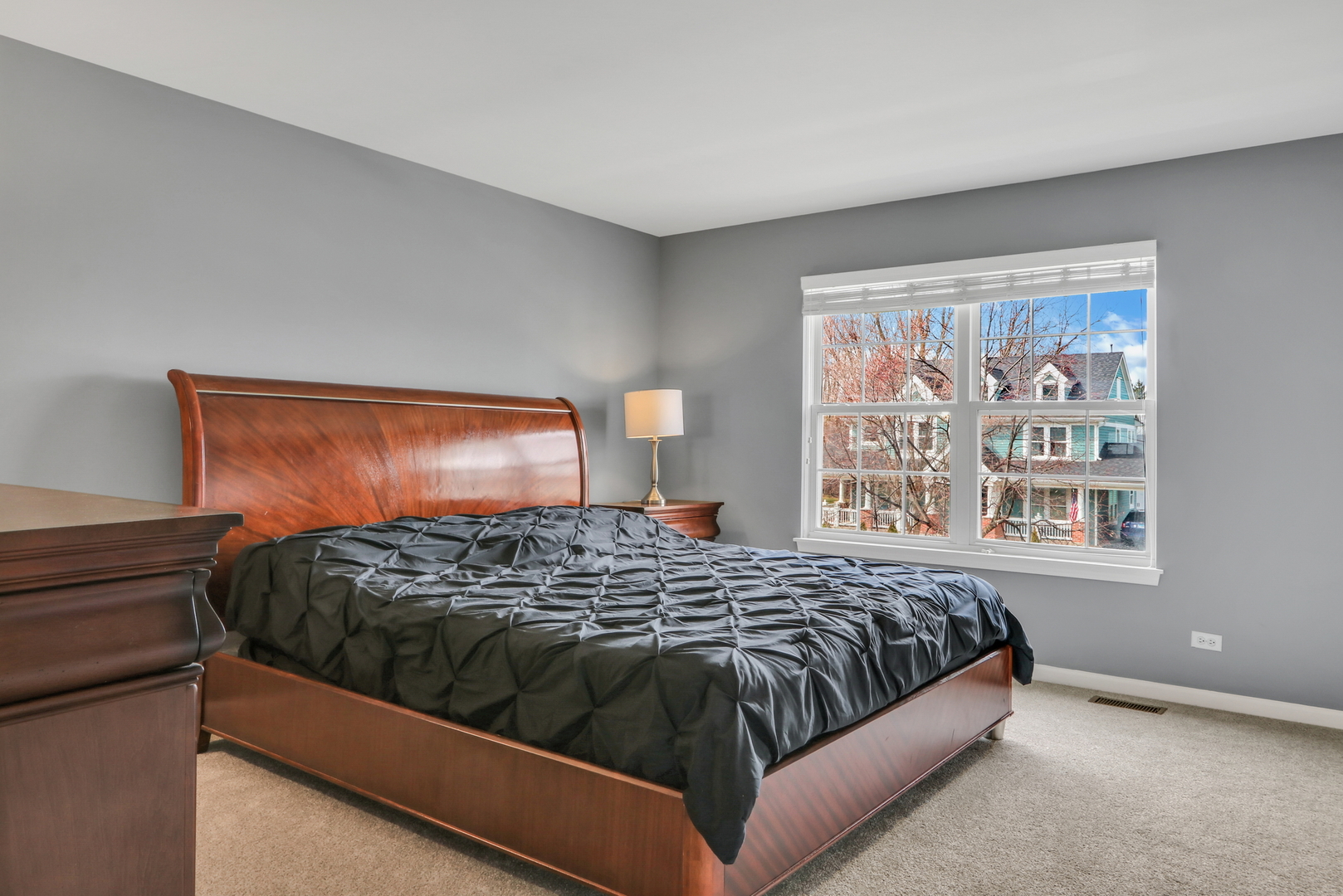 423 Old Walnut Circle