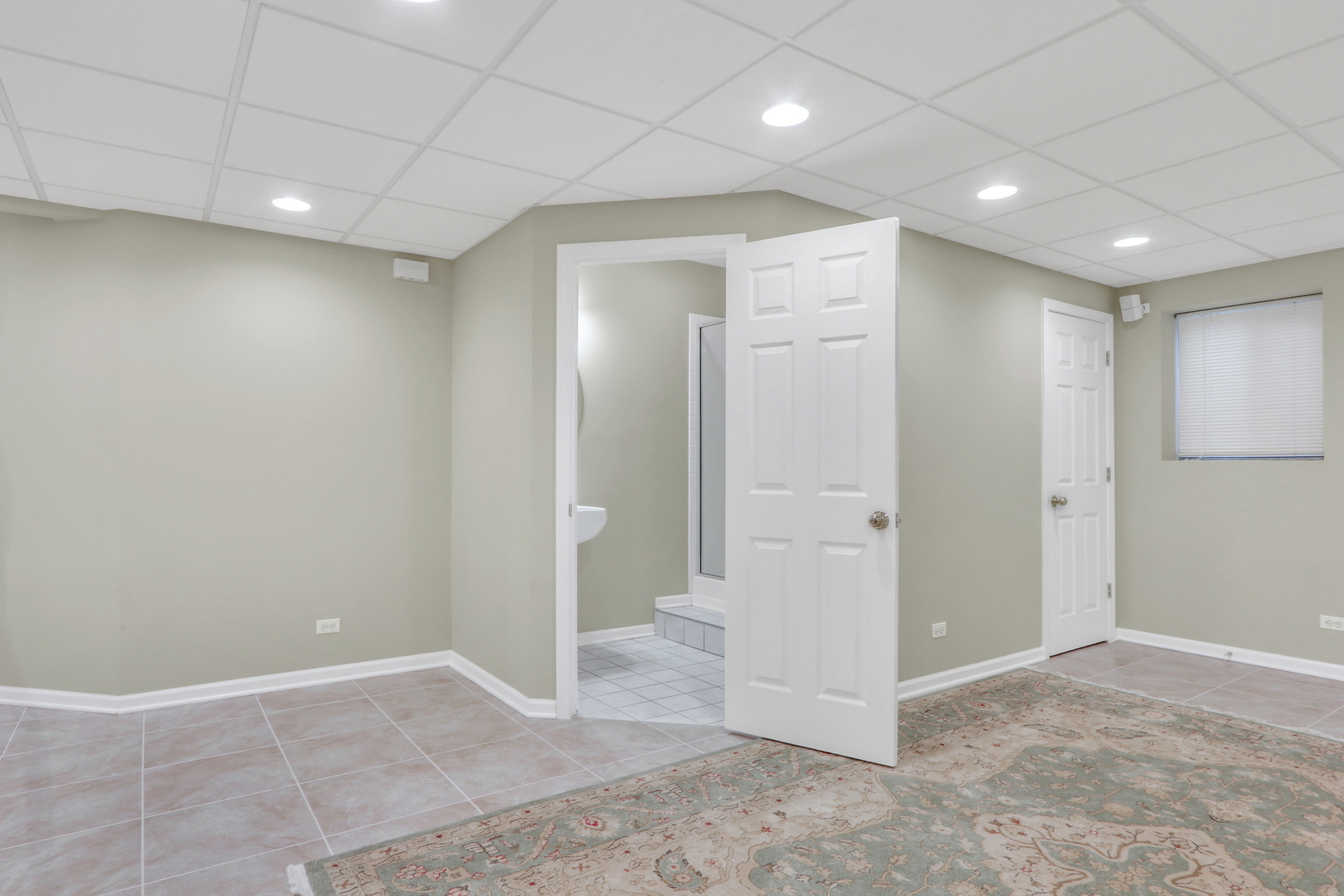 423 Old Walnut Circle