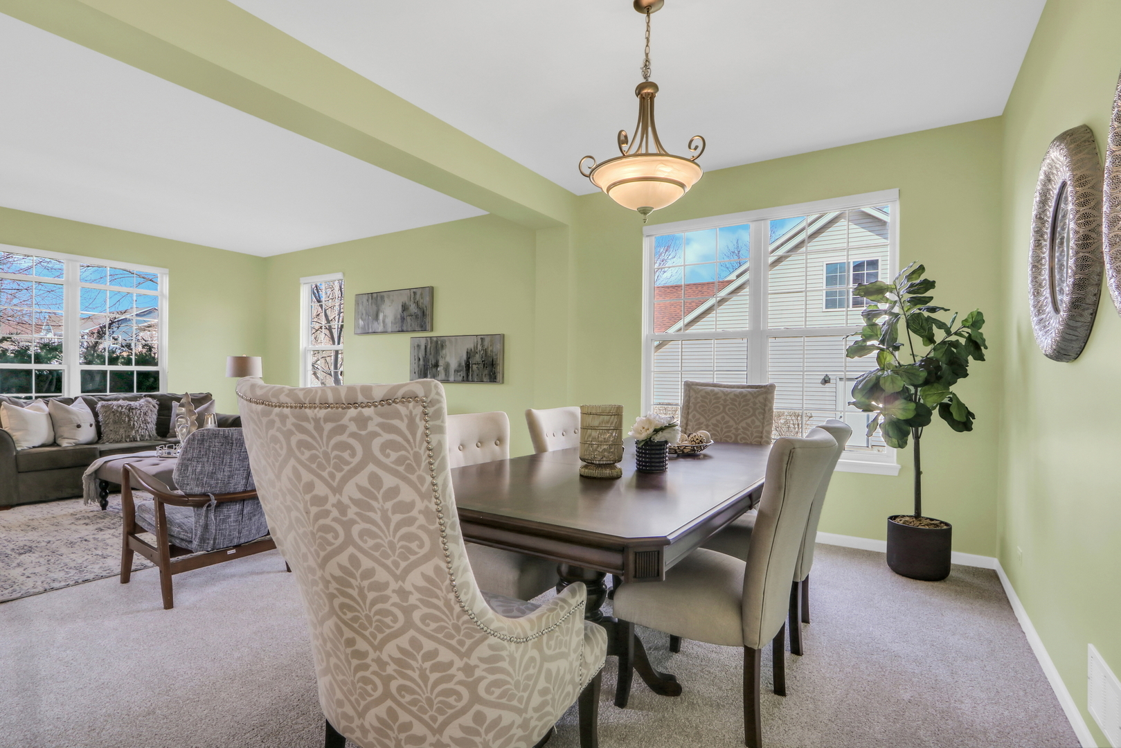 423 Old Walnut Circle