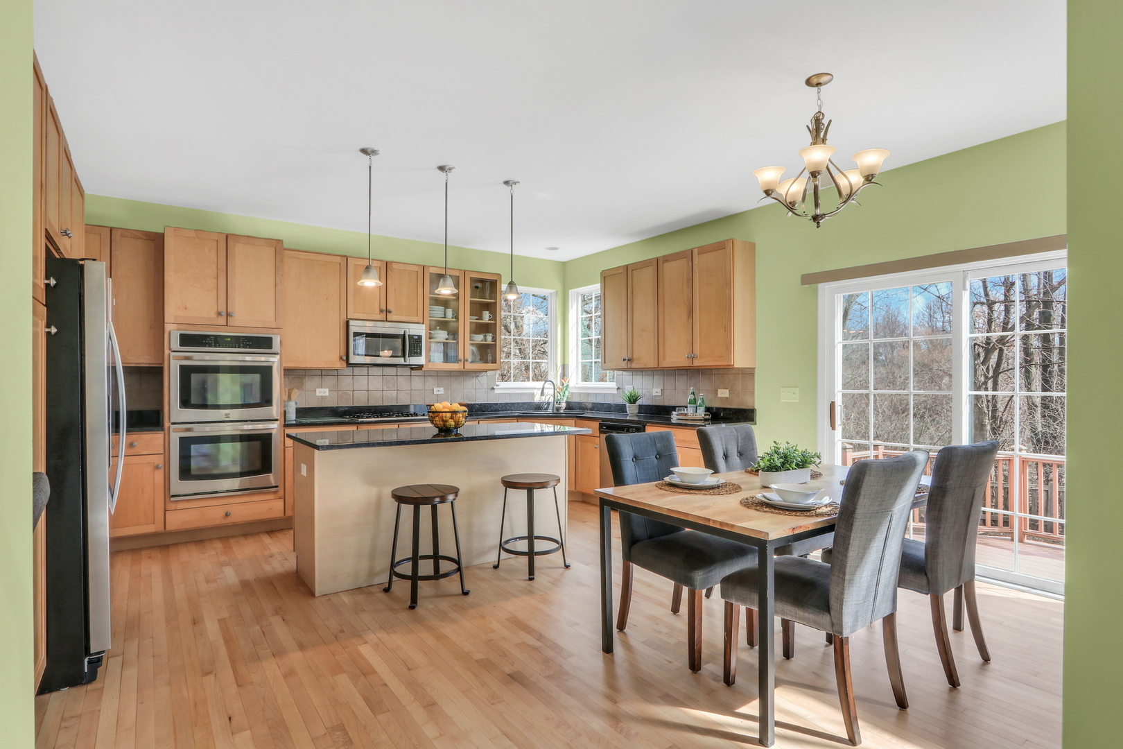 423 Old Walnut Circle