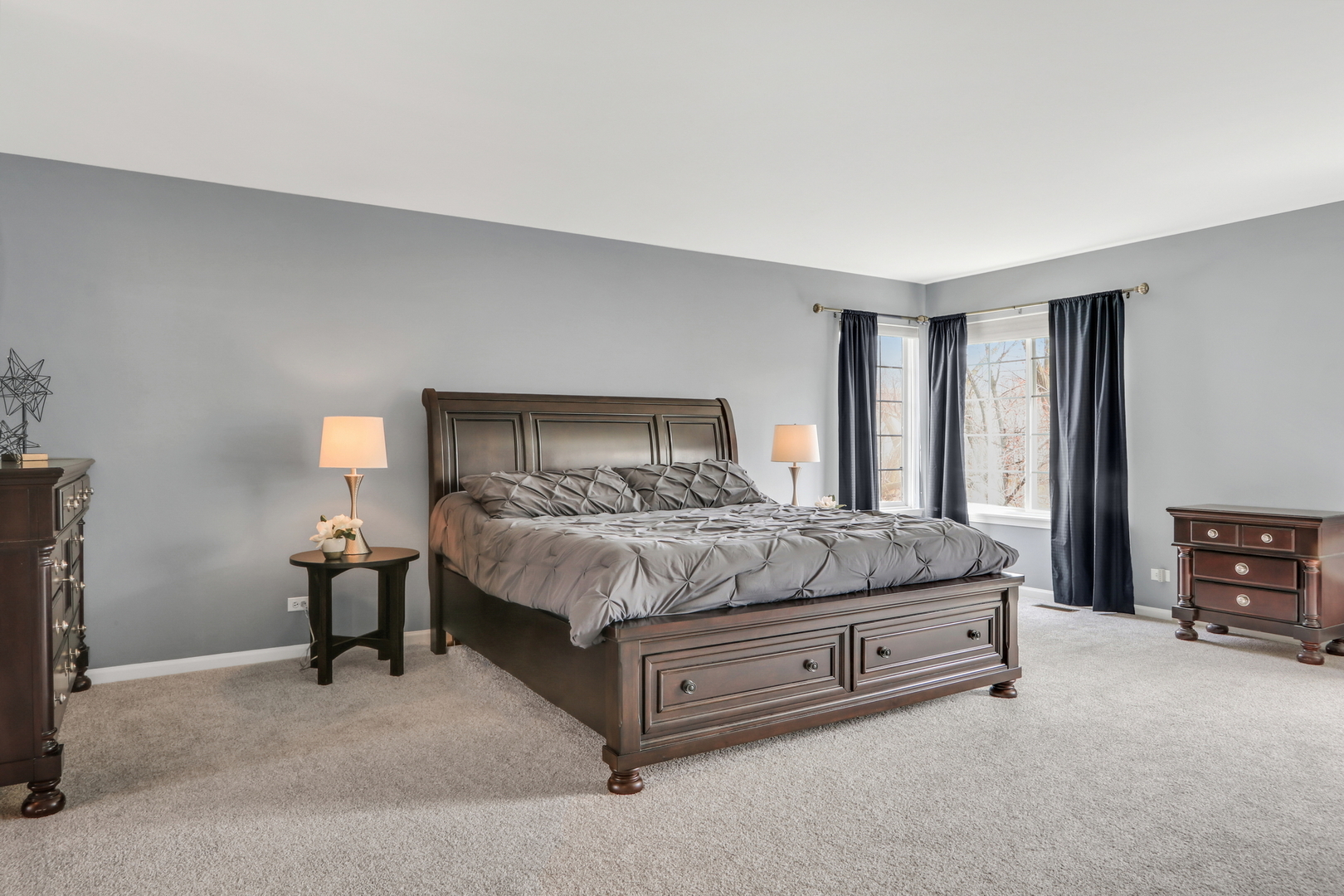 423 Old Walnut Circle