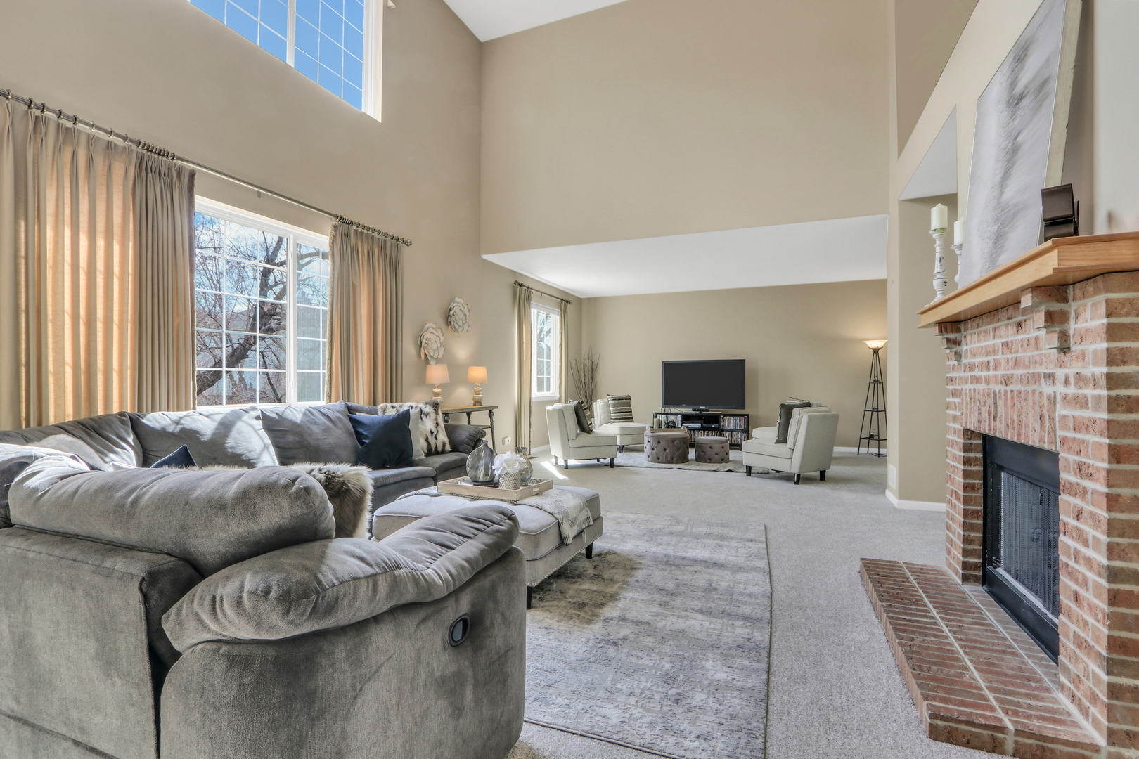 423 Old Walnut Circle