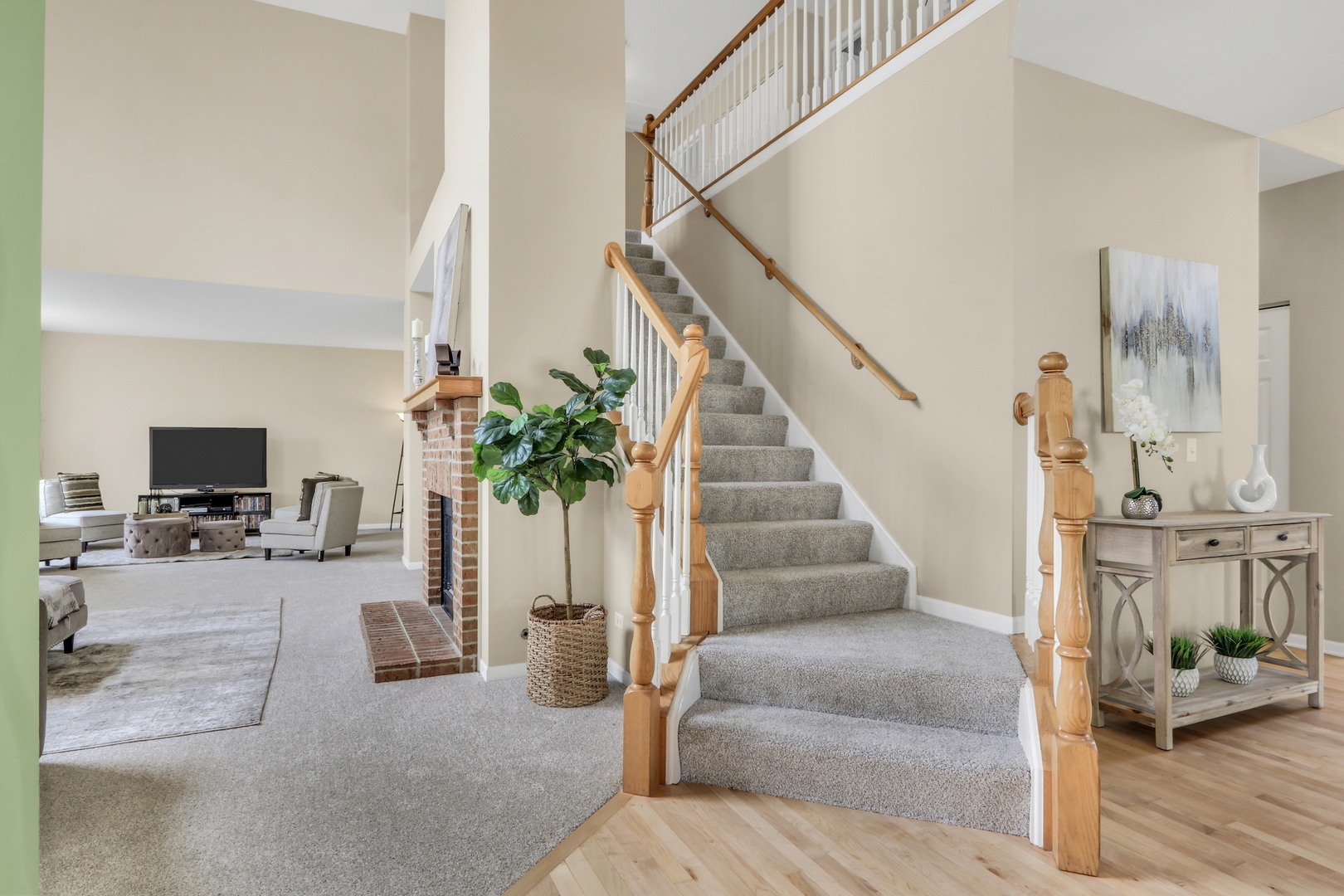 423 Old Walnut Circle