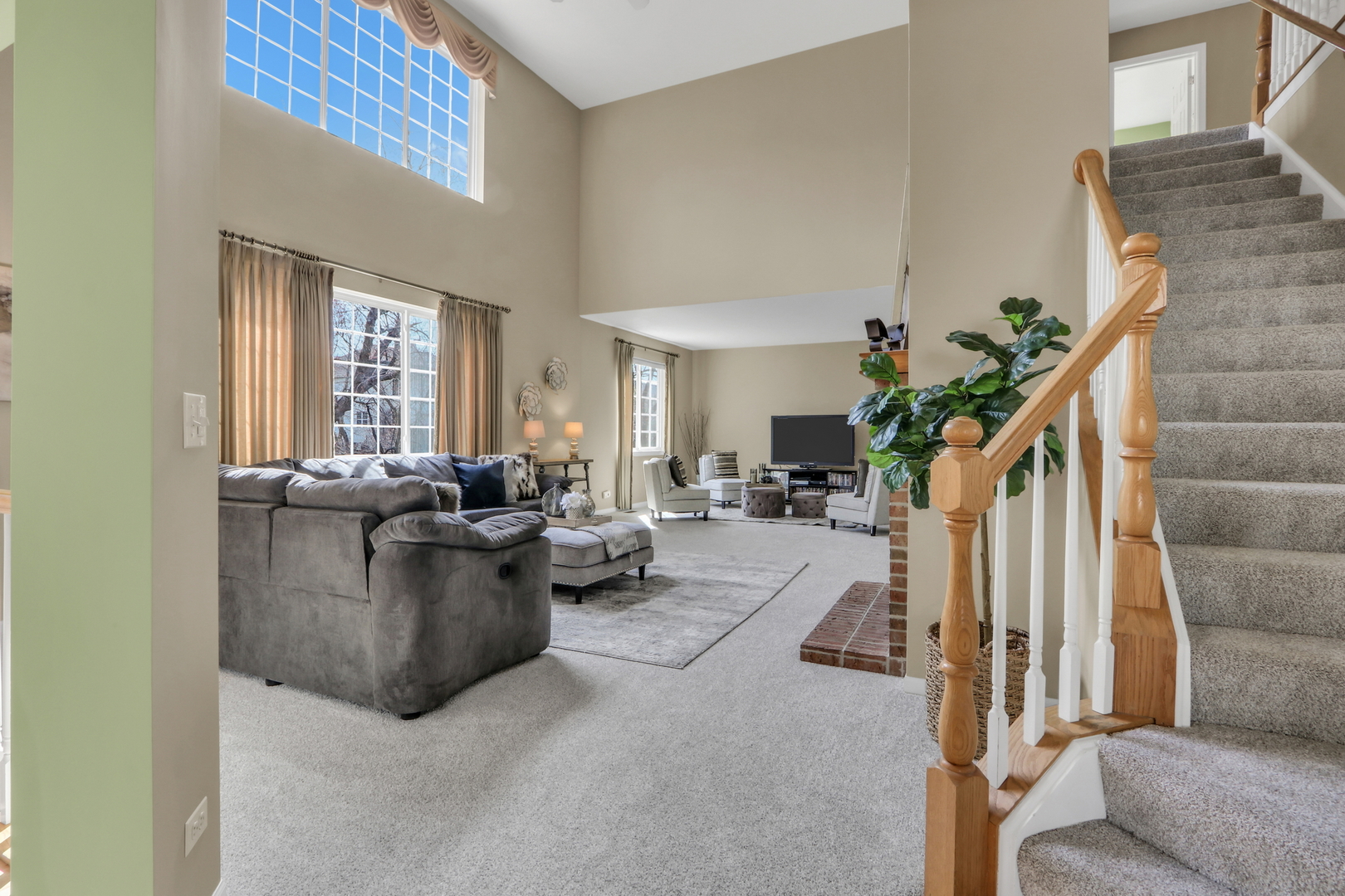 423 Old Walnut Circle