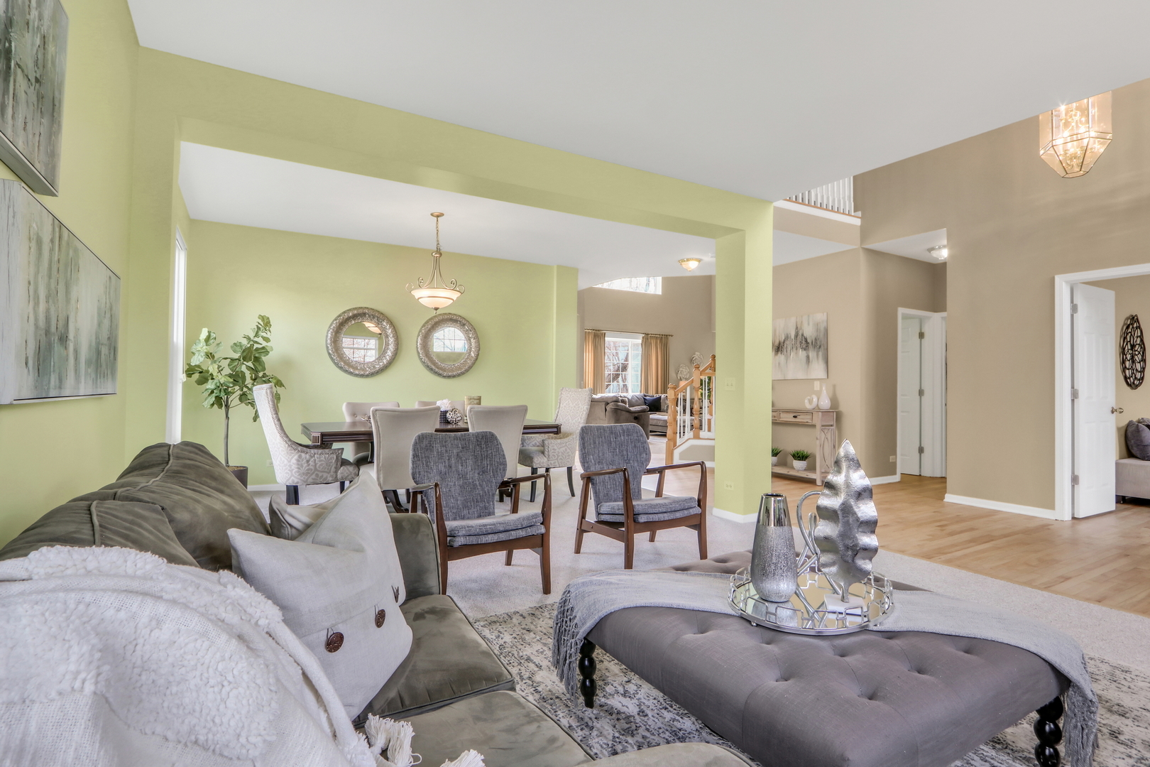 423 Old Walnut Circle