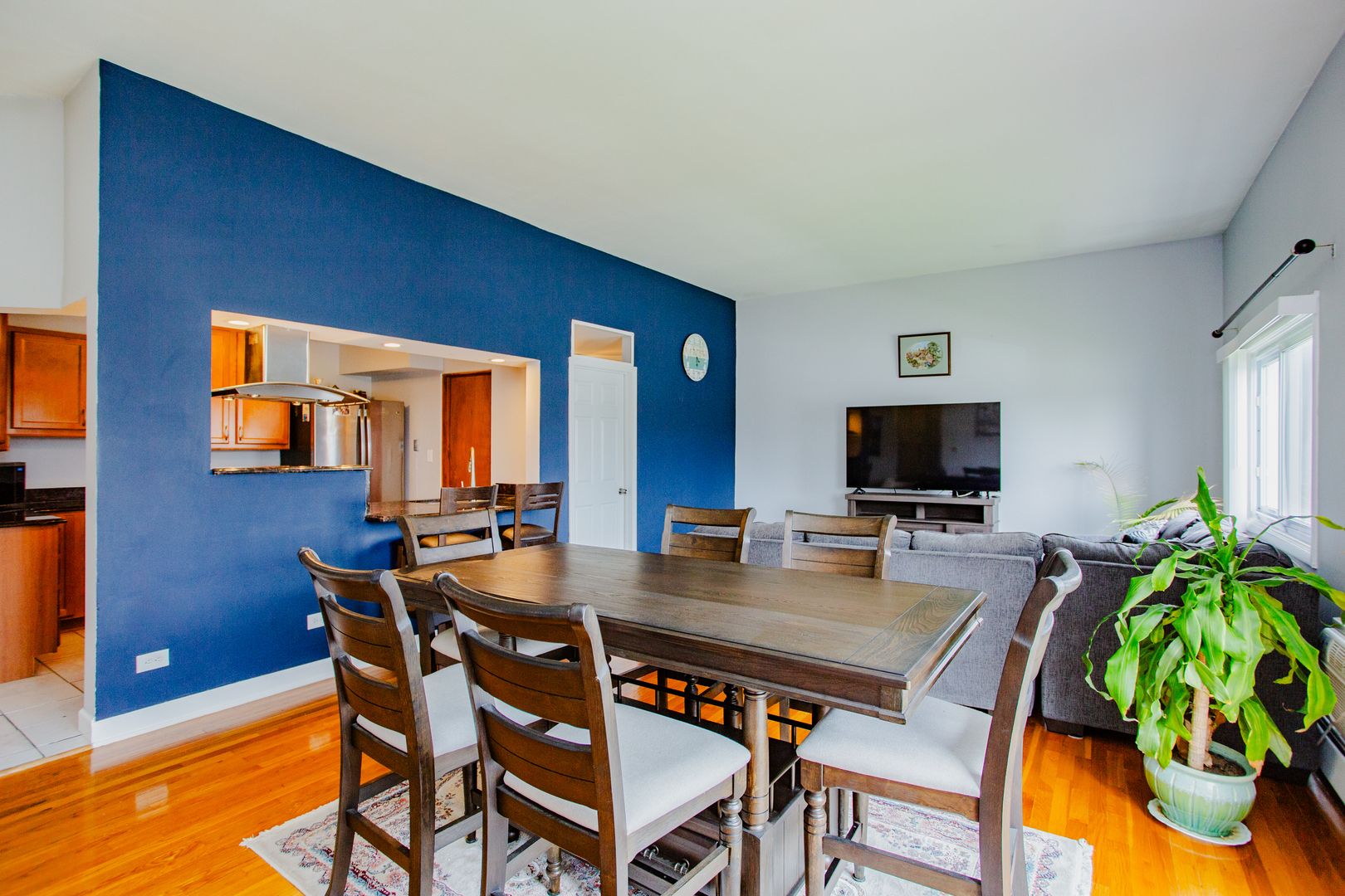 9518 Dee Road Unit: 2A
