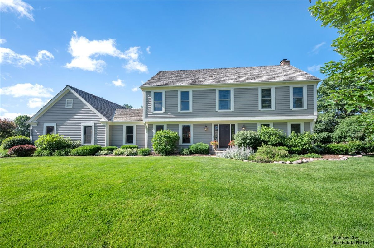 21211 W Laurel Lane