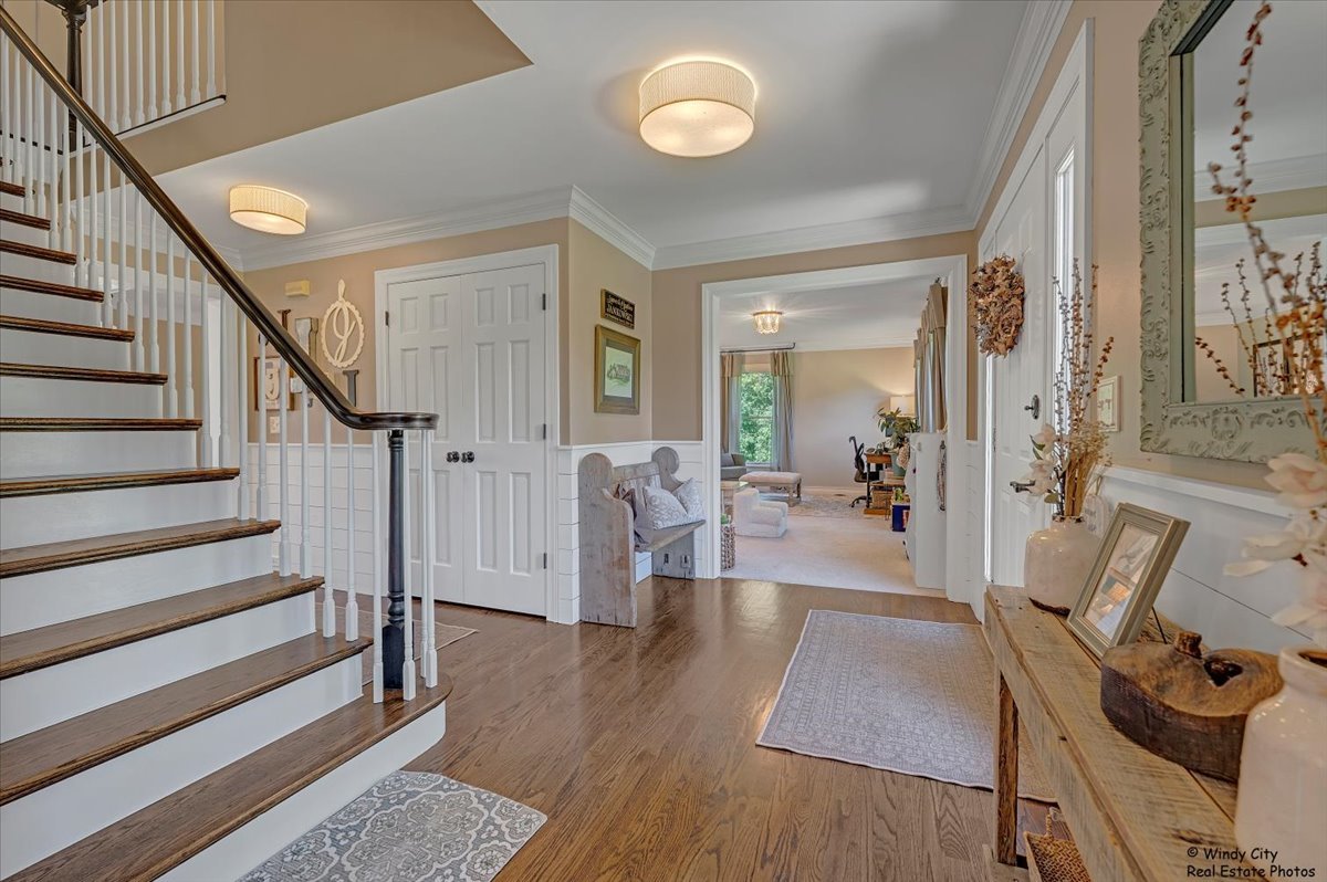21211 W Laurel Lane