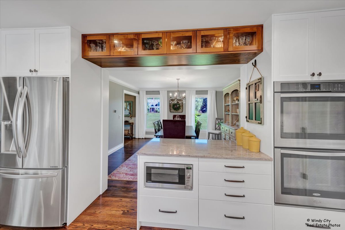 21211 W Laurel Lane