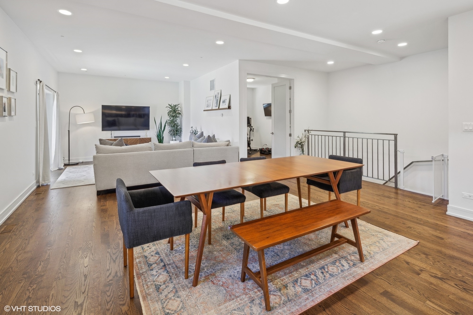 1739 N Humboldt Boulevard Unit: 1E