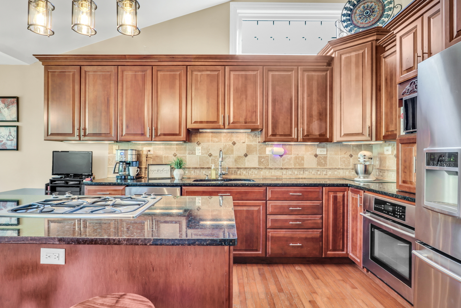 1875 Maplewood Court
