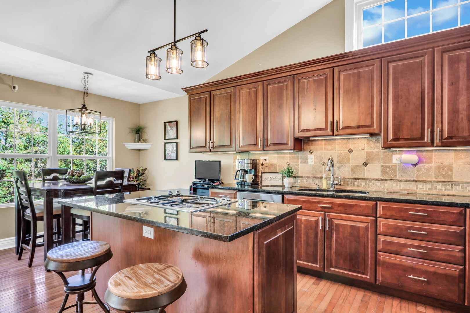 1875 Maplewood Court