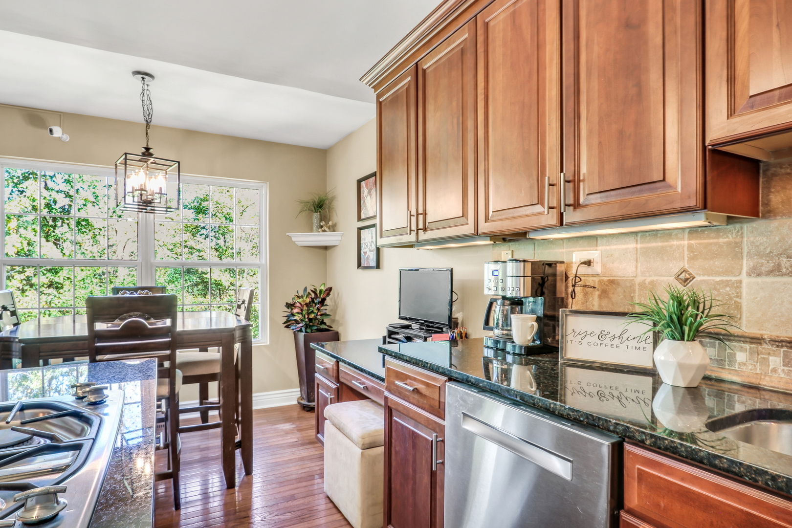 1875 Maplewood Court