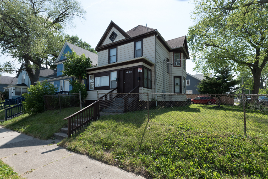 704 S Martin Luther King Jr Avenue