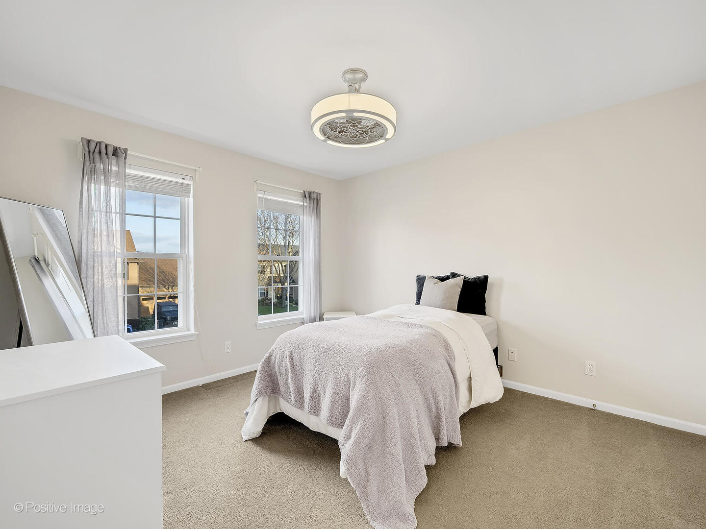 39W150 E MALLORY Drive
